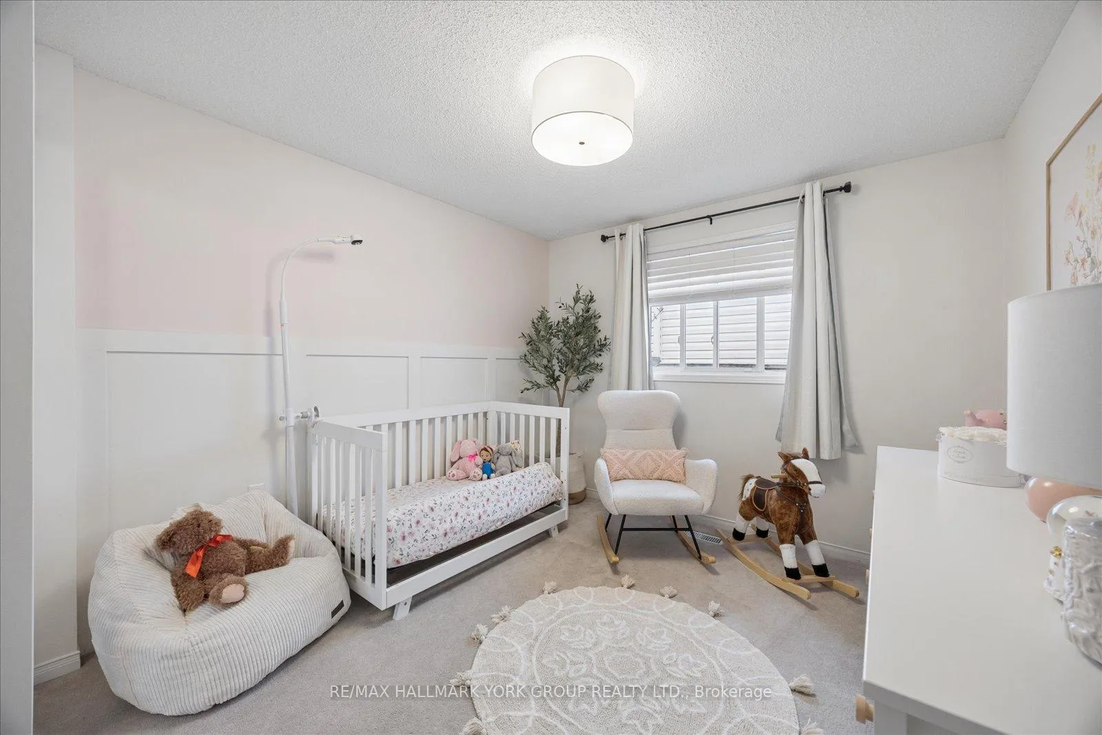 Photo 27 of 132 Athabaska Road, Barrie, Holly — HOMEH