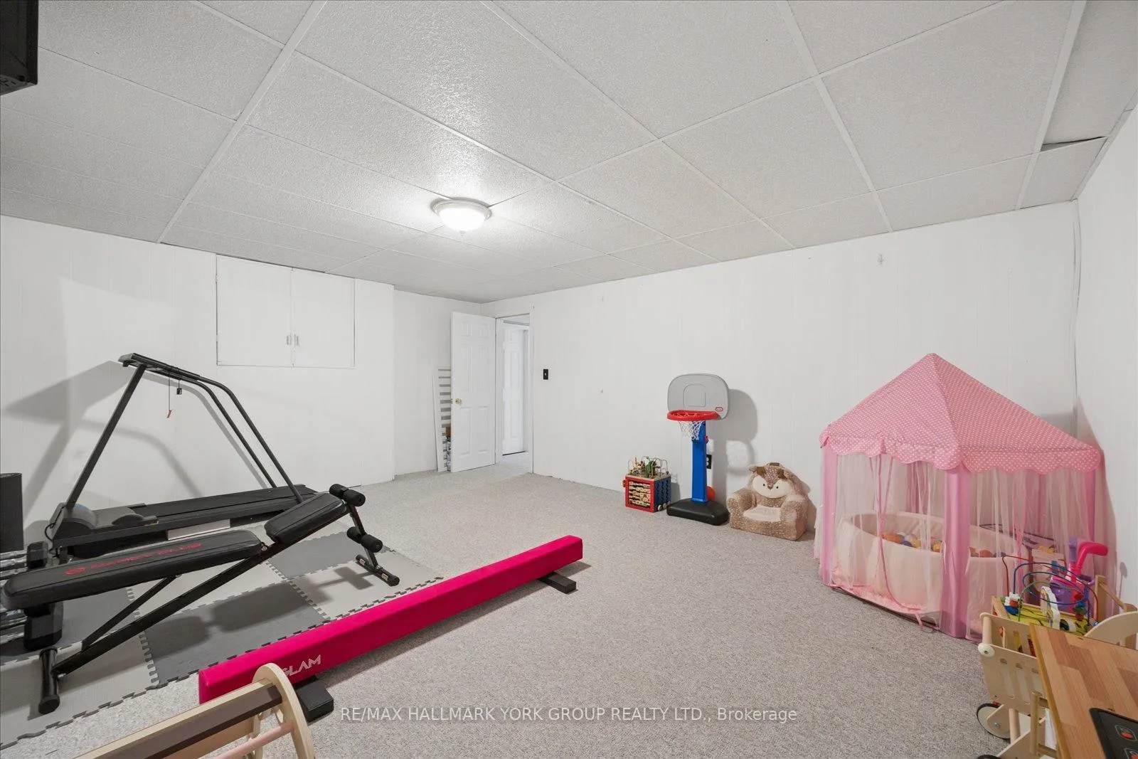Photo 39 of 132 Athabaska Road, Barrie, Holly — HOMEH