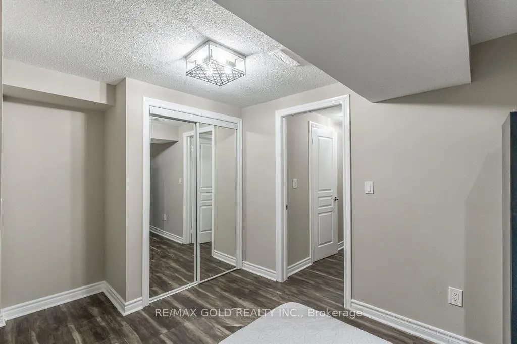Photo 6 of 72 Natronia Trail S, Brampton, Bram East — HOMEH