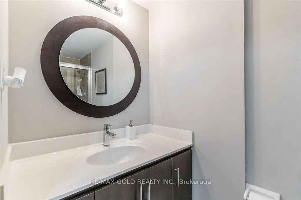 Photo 10 of 72 Natronia Trail S, Brampton, Bram East — HOMEH