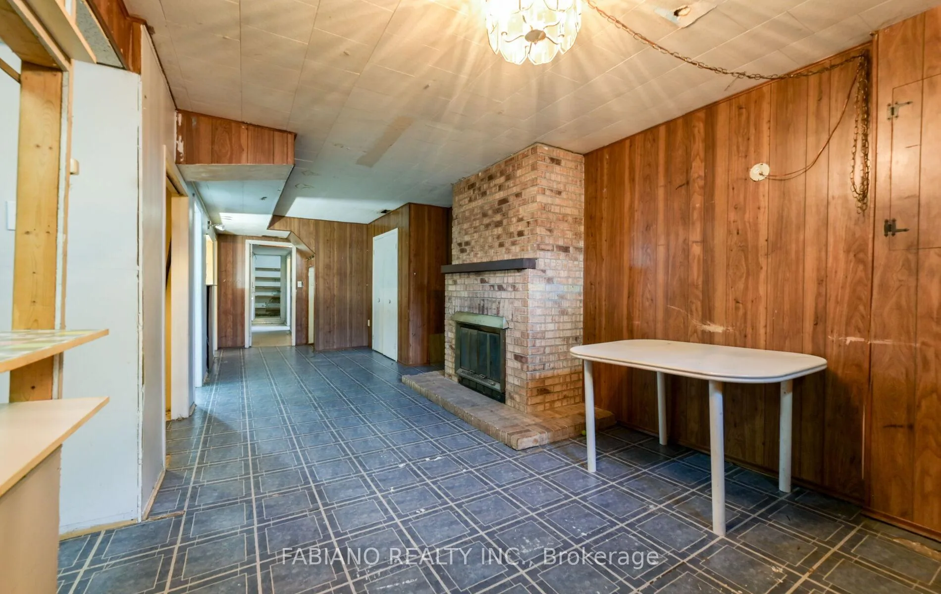 Photo 41 of 35 Murchison Crescent, Etobicoke, Mount Olive-Silverstone-Jamestown — HOMEH