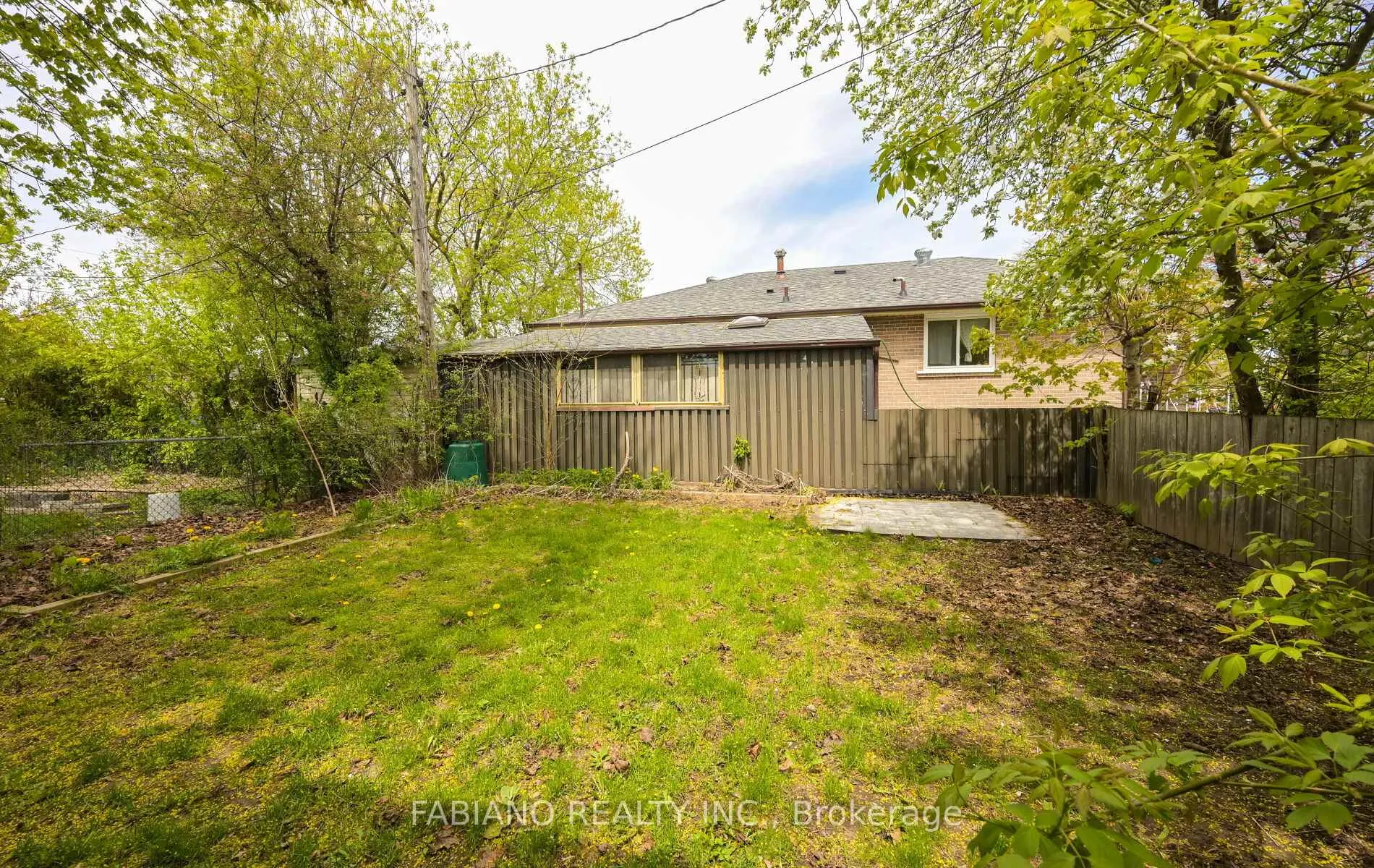 Photo 47 of 35 Murchison Crescent, Etobicoke, Mount Olive-Silverstone-Jamestown — HOMEH