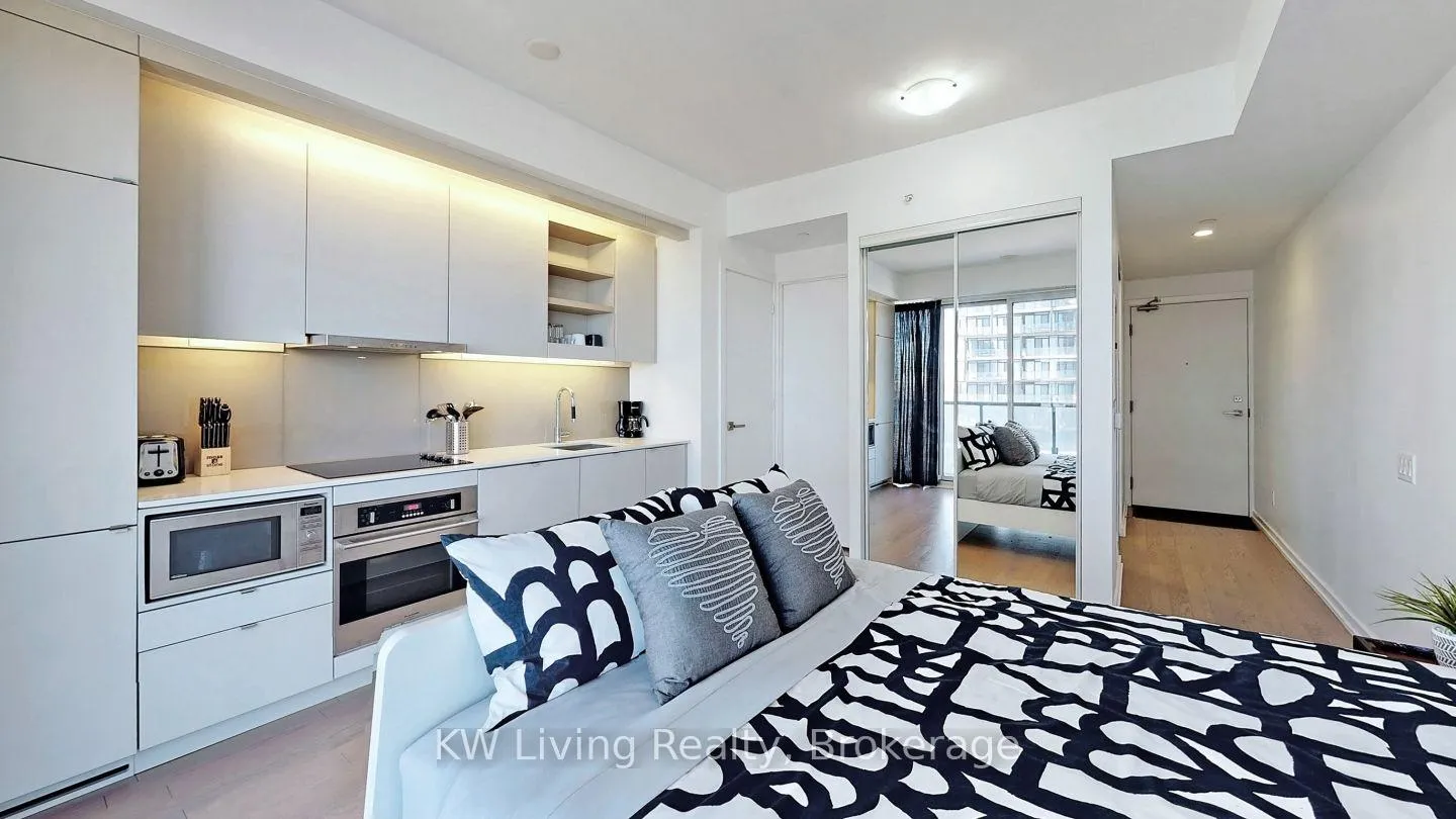 Photo 1 of Unit 3202, 101 Peter Street, Toronto, Waterfront Communities — HOMEH