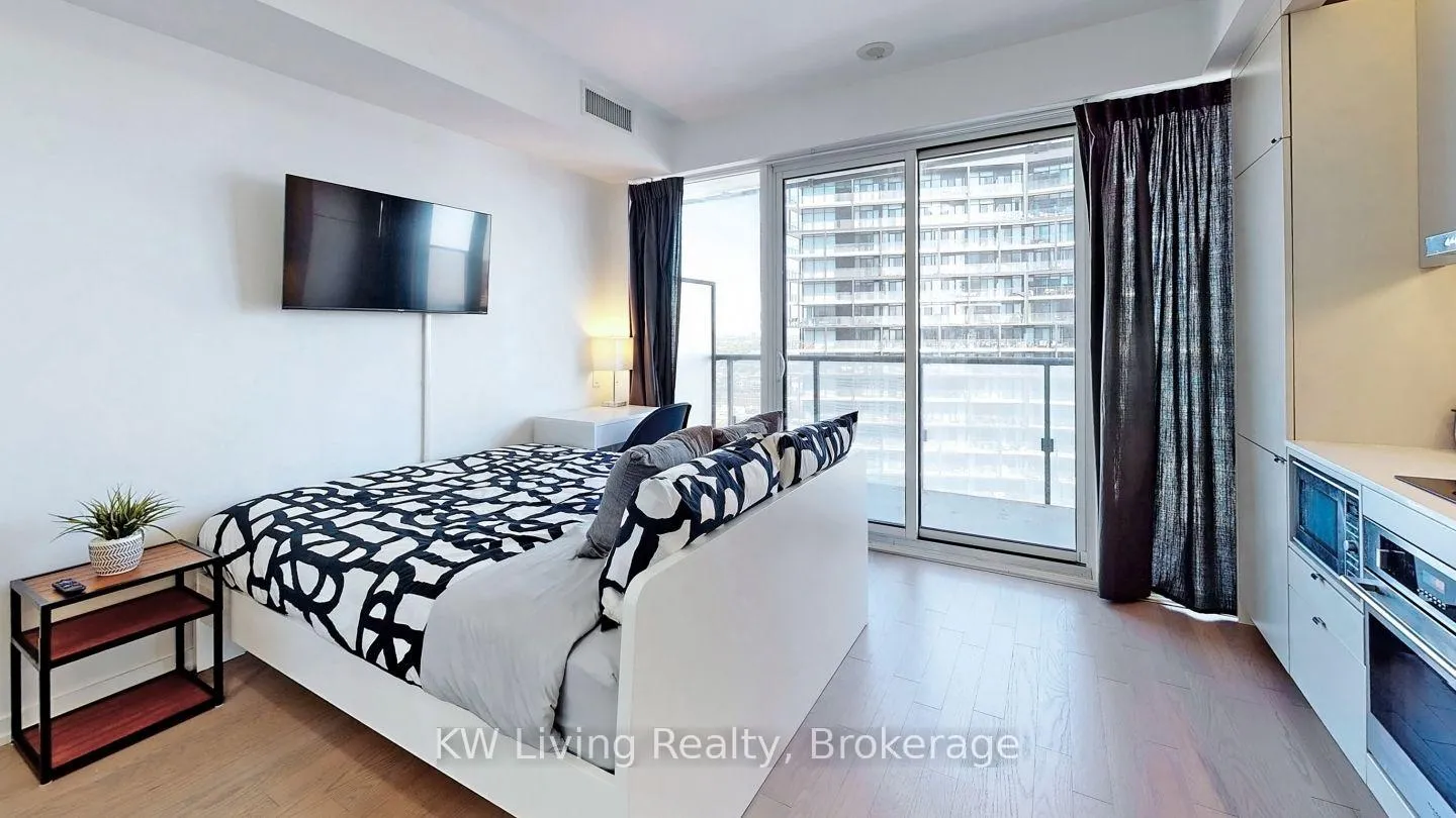 Photo 4 of Unit 3202, 101 Peter Street, Toronto, Waterfront Communities — HOMEH