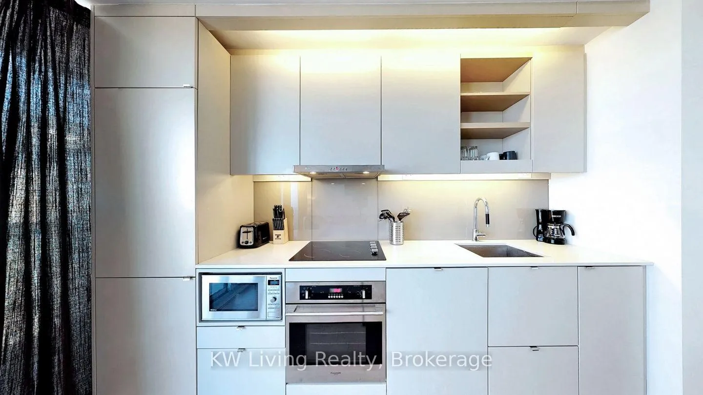 Photo 6 of Unit 3202, 101 Peter Street, Toronto, Waterfront Communities — HOMEH