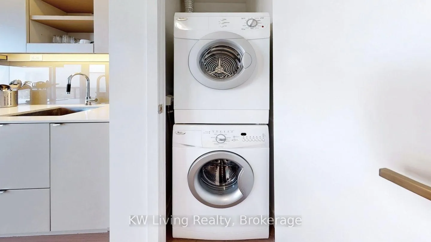 Photo 12 of Unit 3202, 101 Peter Street, Toronto, Waterfront Communities — HOMEH