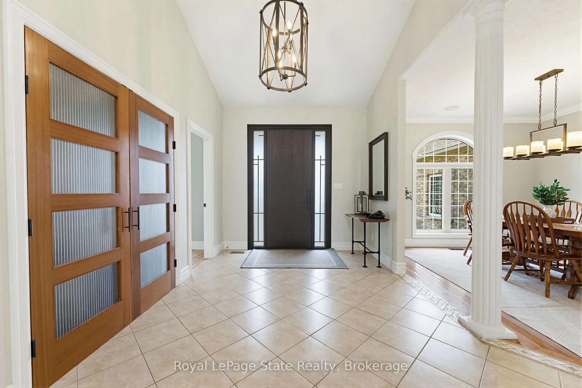 Photo 9 of 20 Savona Crescent, Hamilton, Rural Flamborough — HOMEH