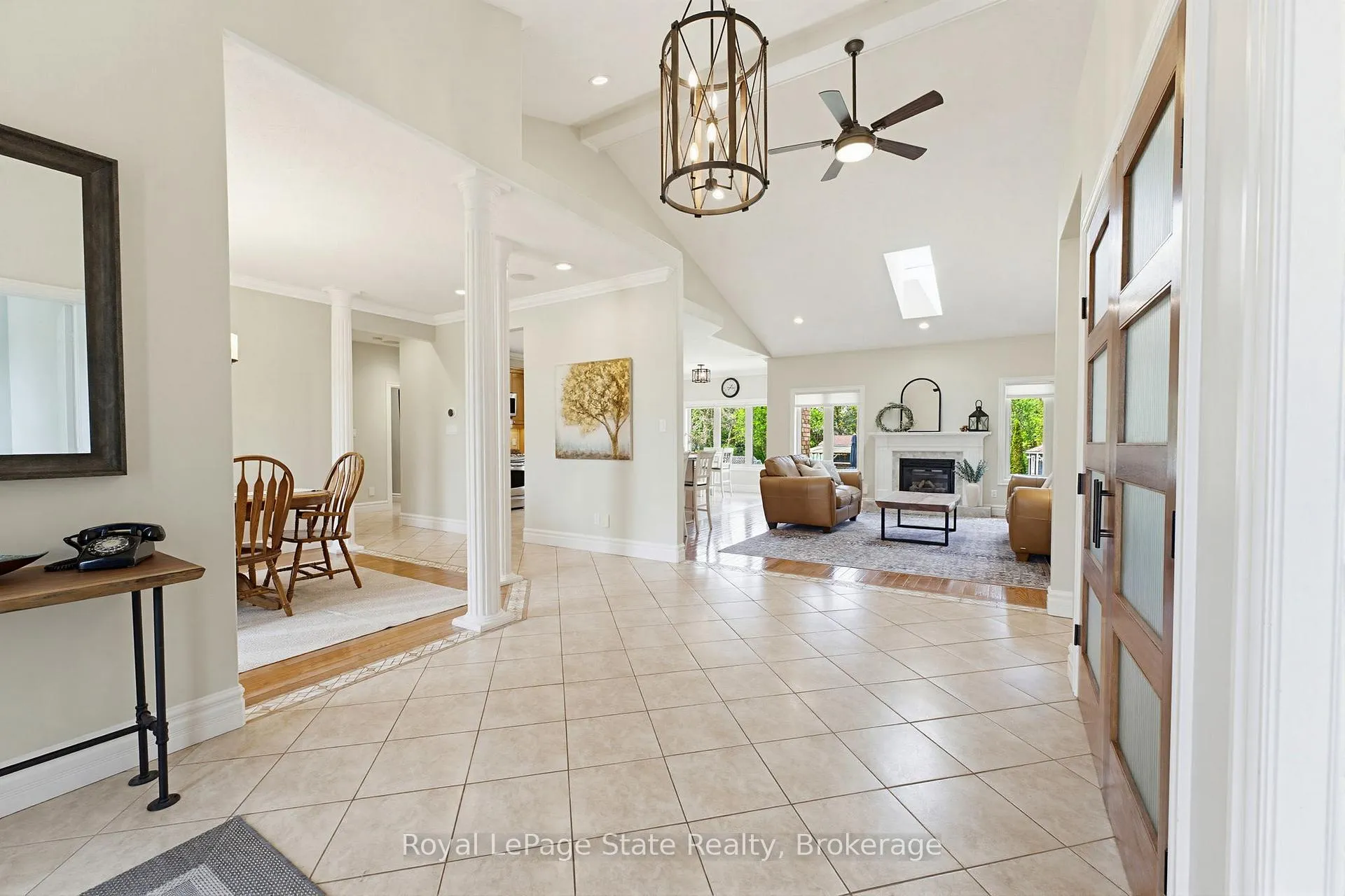 Photo 10 of 20 Savona Crescent, Hamilton, Rural Flamborough — HOMEH