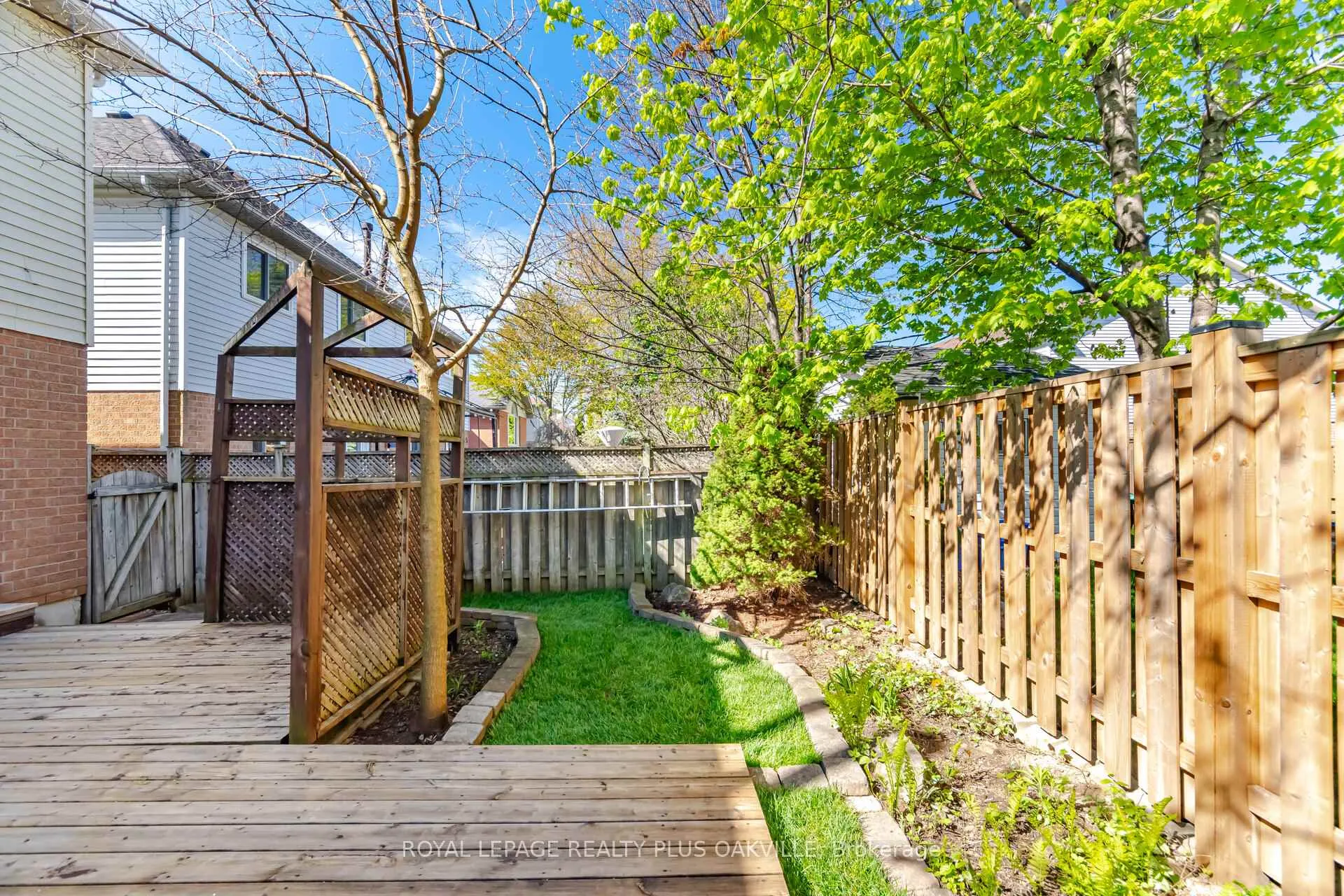 Photo 48 of 38 Houndtrail Drive, Hamilton, Waterdown — HOMEH