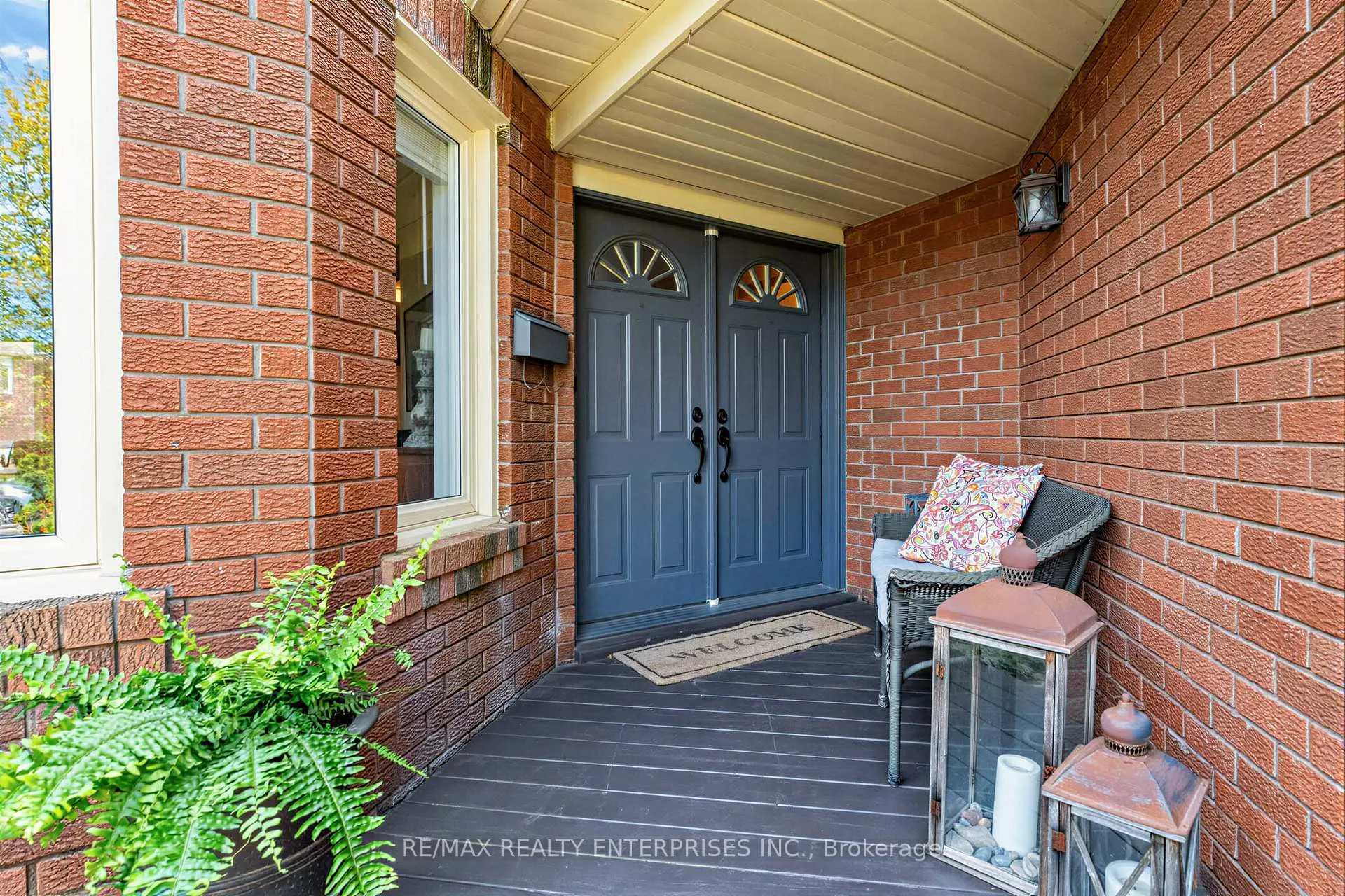 Photo 4 of 41 Killaloe Crescent, Halton Hills, Georgetown — HOMEH