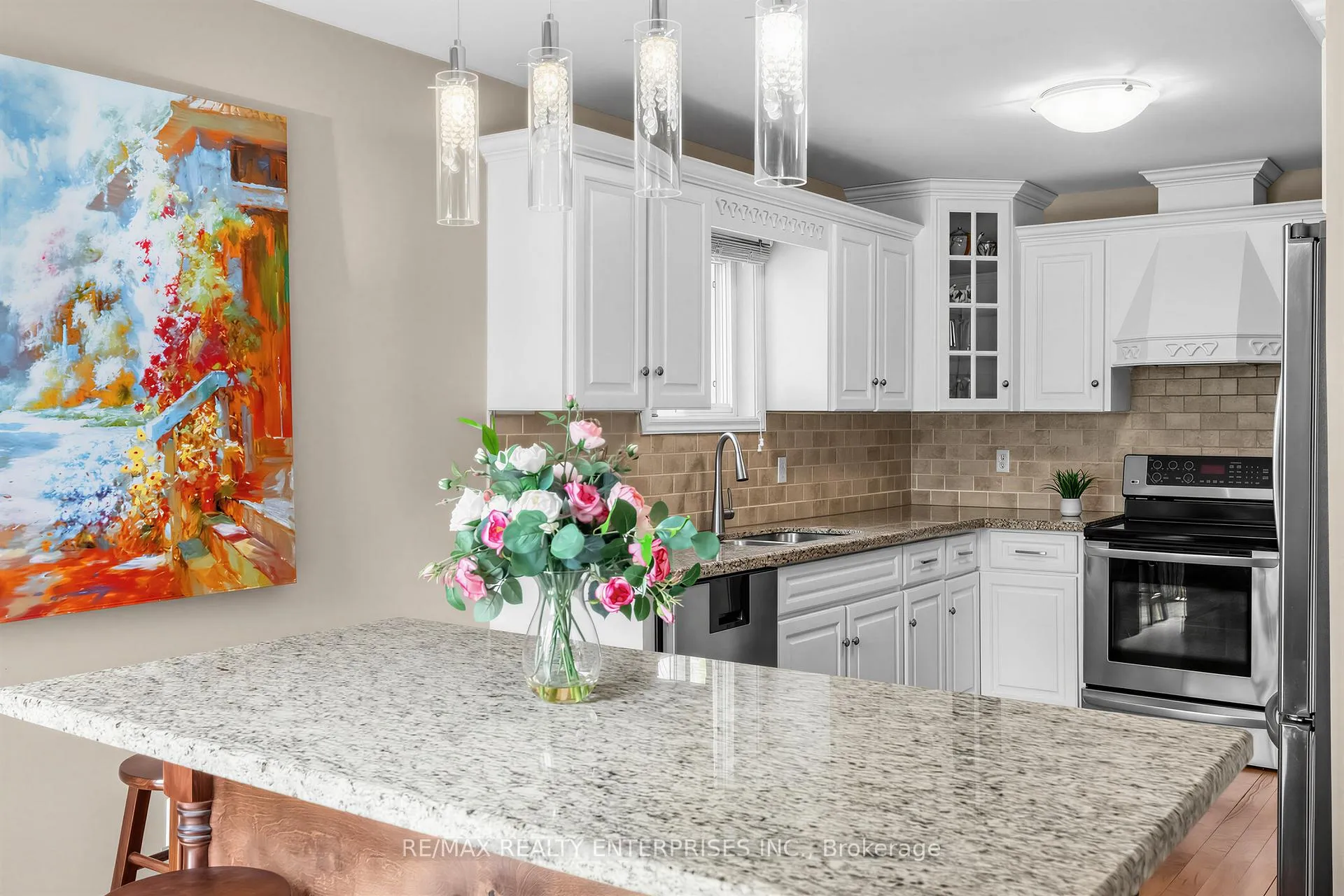 Photo 10 of 41 Killaloe Crescent, Halton Hills, Georgetown — HOMEH