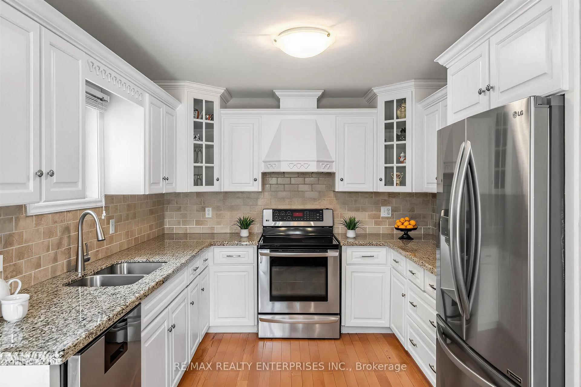 Photo 11 of 41 Killaloe Crescent, Halton Hills, Georgetown — HOMEH