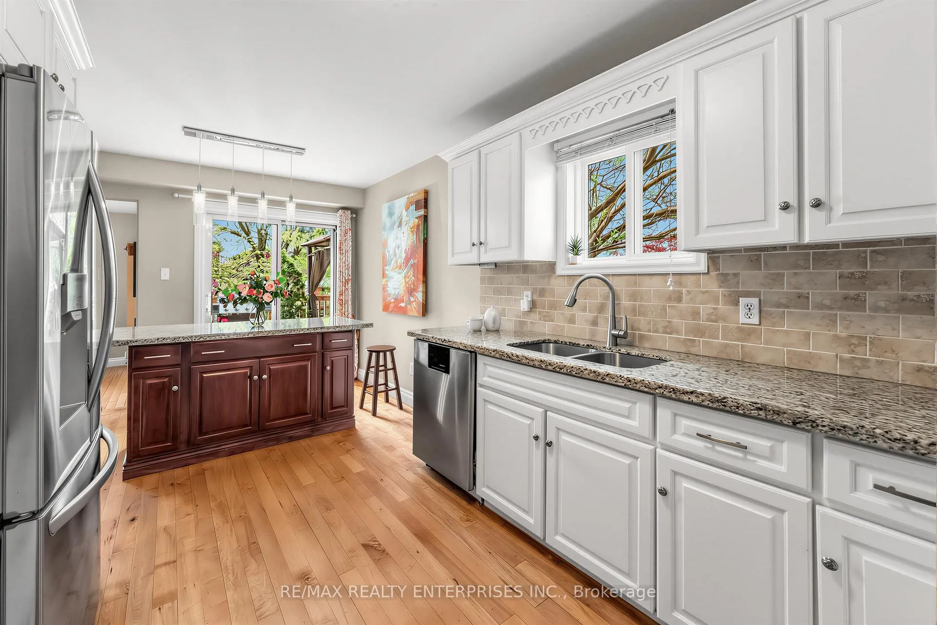 Photo 12 of 41 Killaloe Crescent, Halton Hills, Georgetown — HOMEH