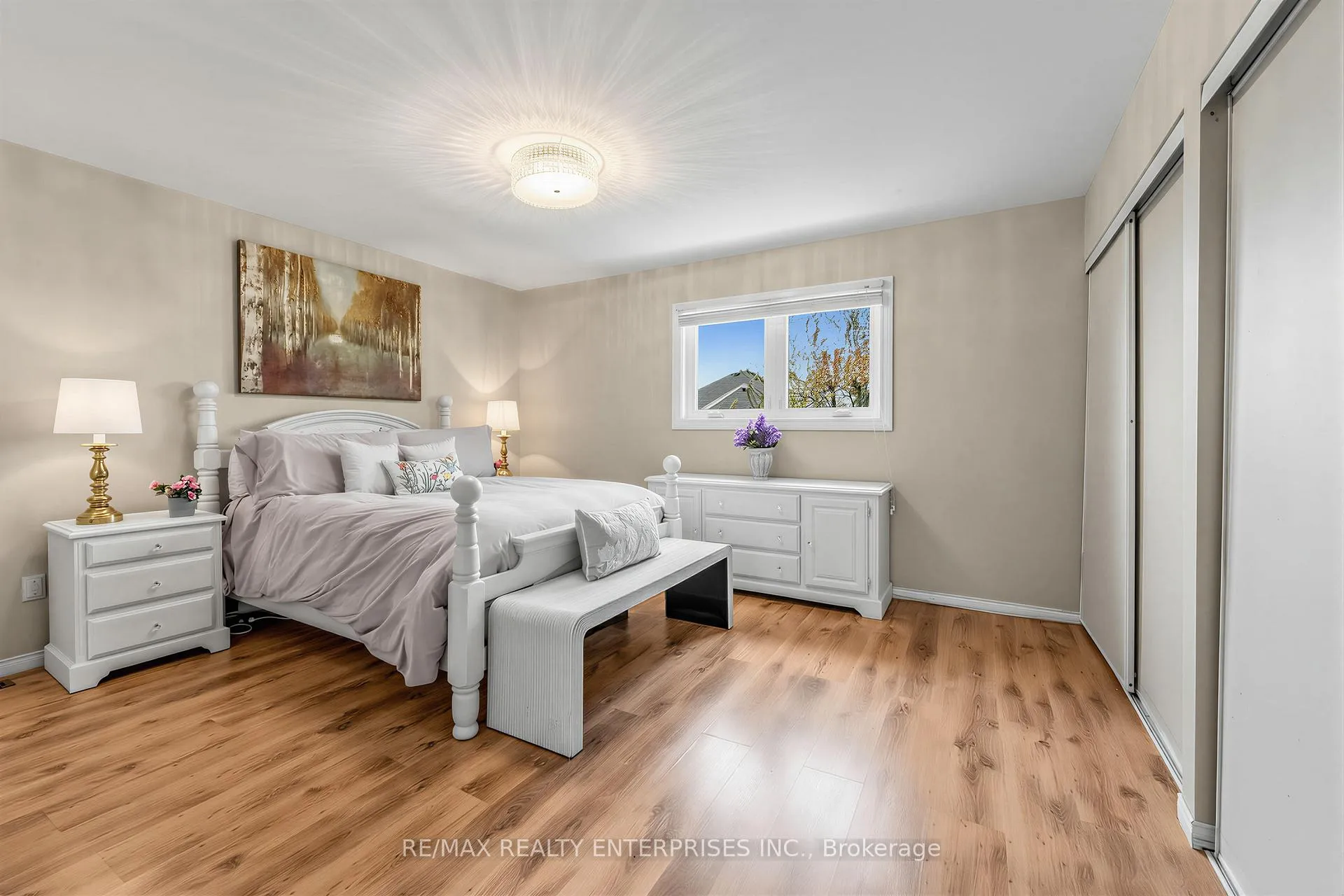 Photo 18 of 41 Killaloe Crescent, Halton Hills, Georgetown — HOMEH