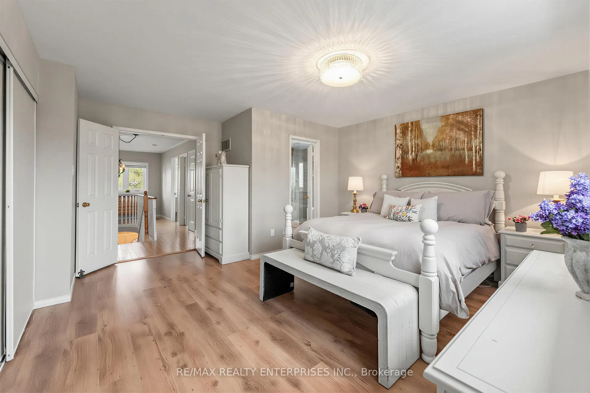Photo 19 of 41 Killaloe Crescent, Halton Hills, Georgetown — HOMEH