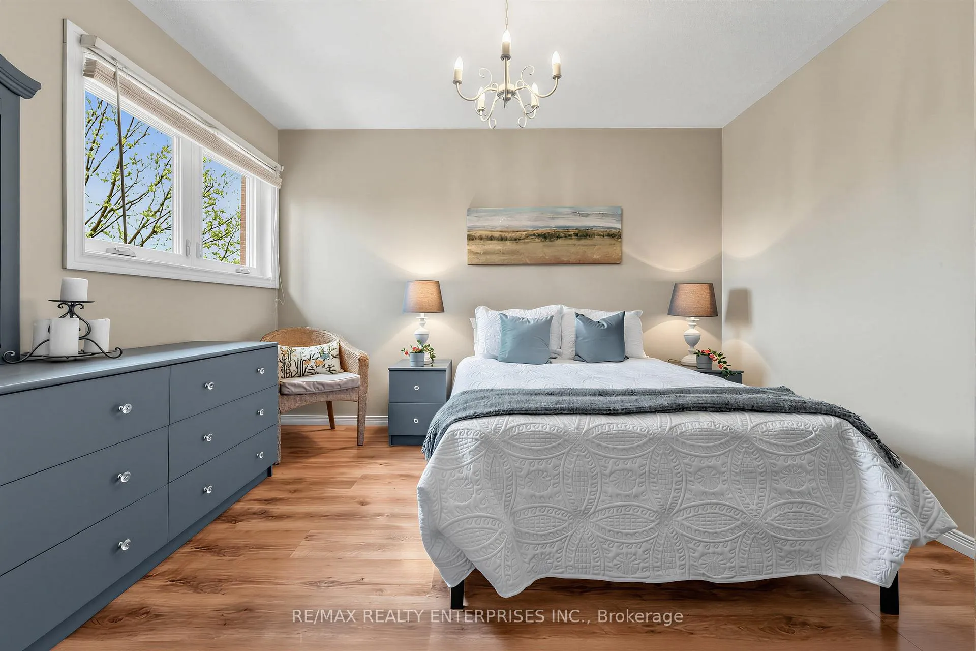Photo 22 of 41 Killaloe Crescent, Halton Hills, Georgetown — HOMEH