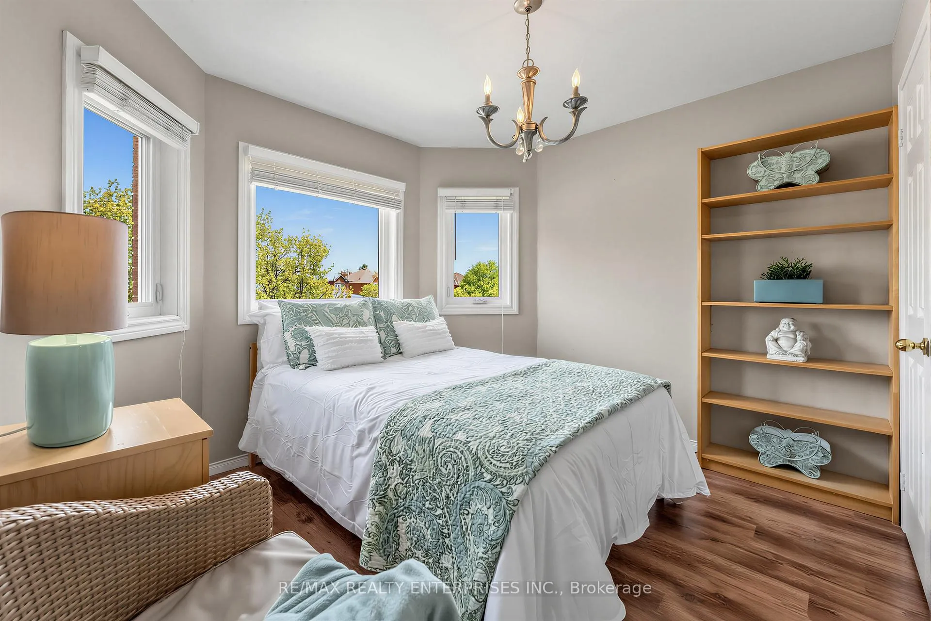 Photo 25 of 41 Killaloe Crescent, Halton Hills, Georgetown — HOMEH