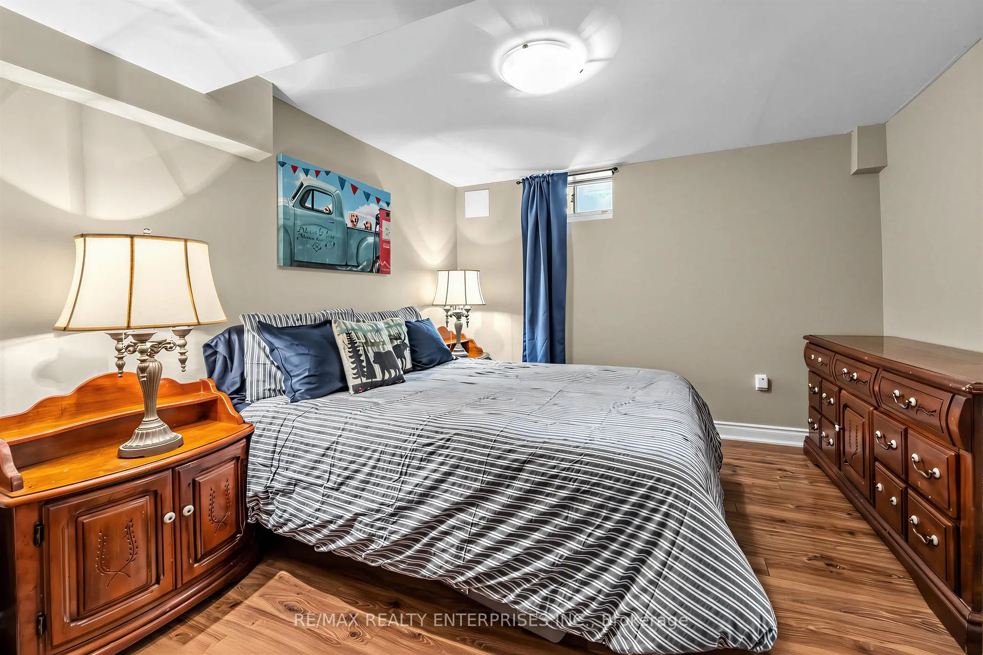 Photo 30 of 41 Killaloe Crescent, Halton Hills, Georgetown — HOMEH