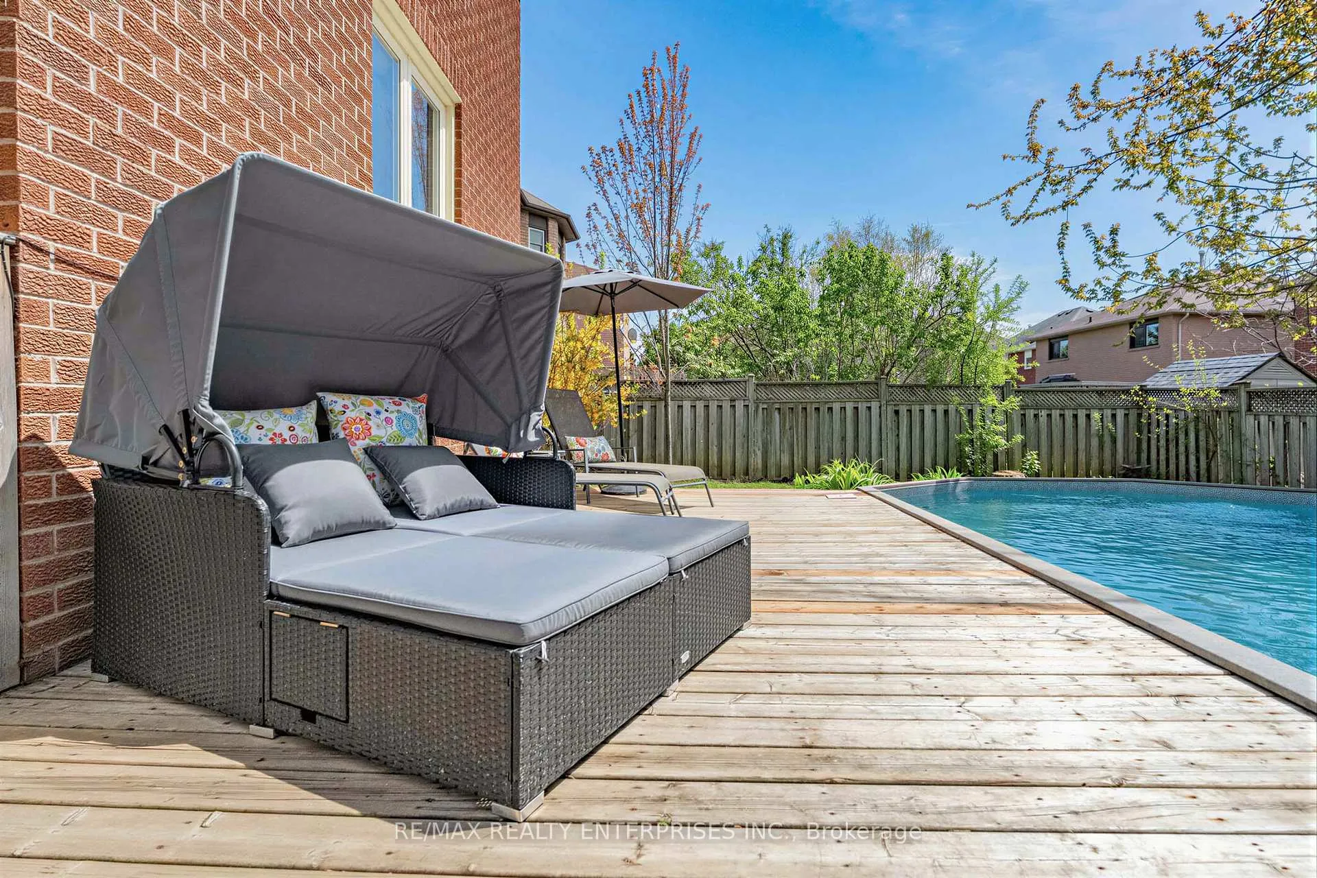 Photo 36 of 41 Killaloe Crescent, Halton Hills, Georgetown — HOMEH