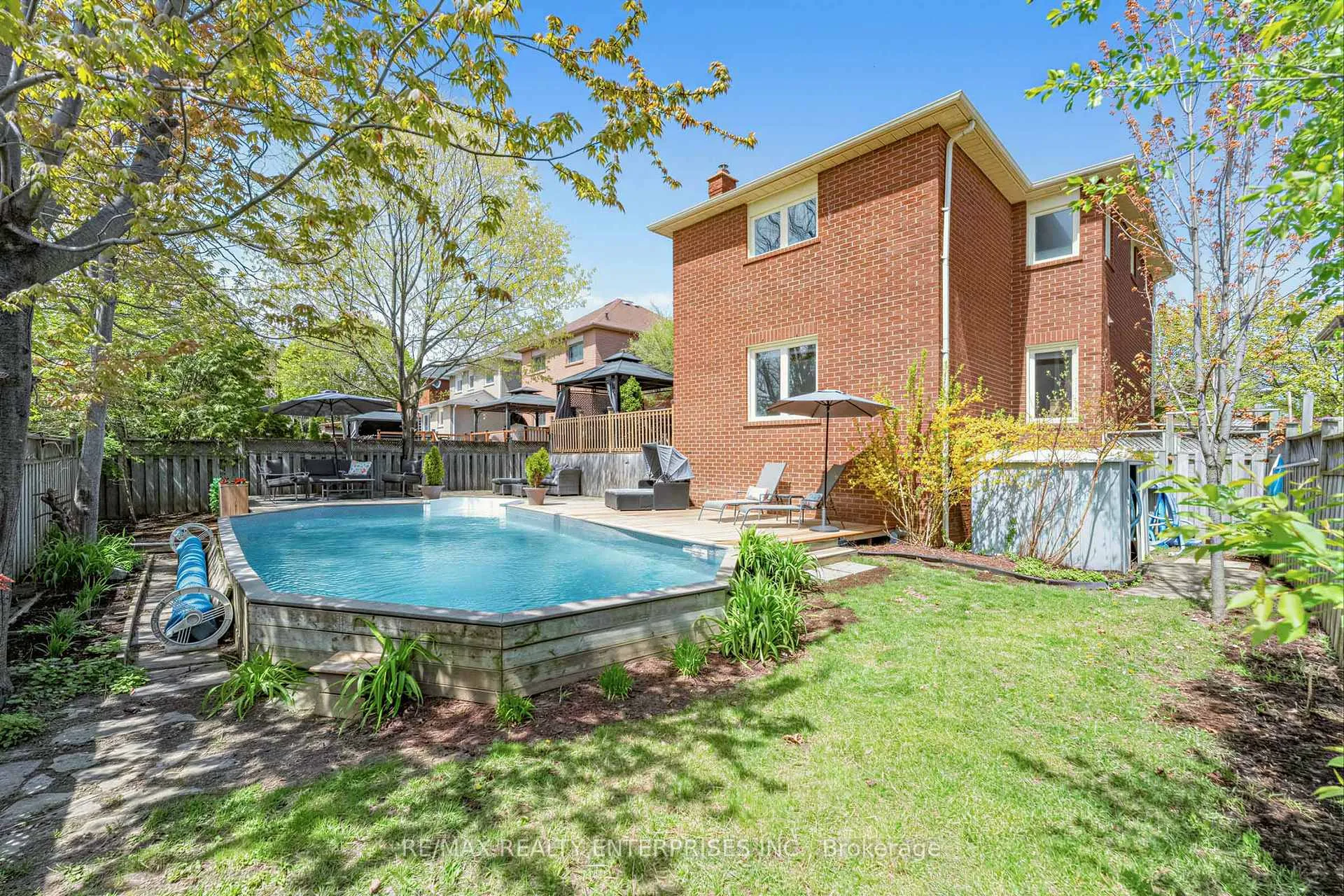 Photo 38 of 41 Killaloe Crescent, Halton Hills, Georgetown — HOMEH