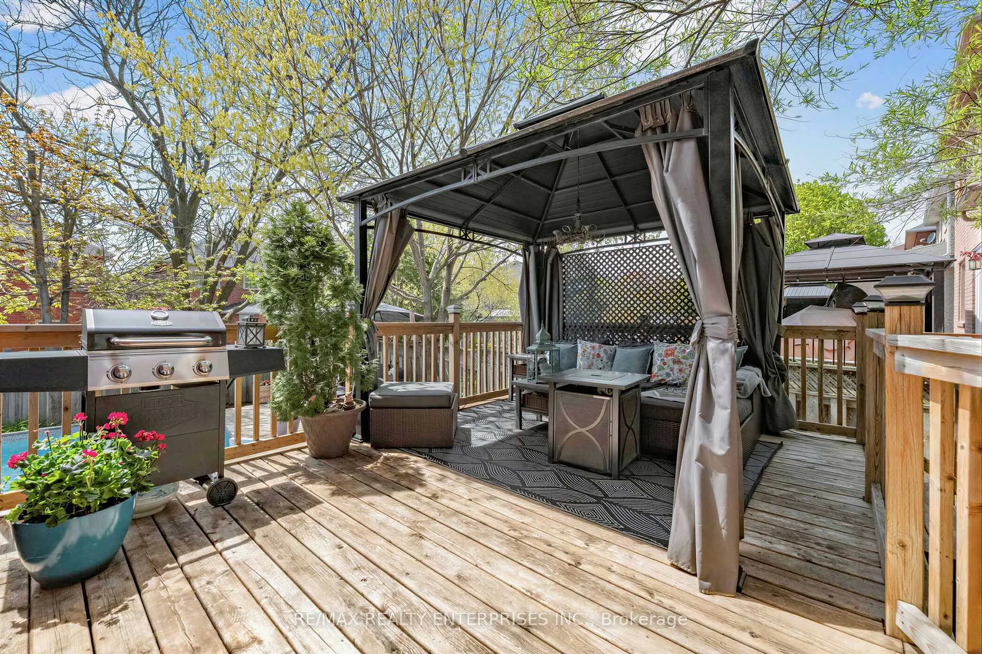 Photo 39 of 41 Killaloe Crescent, Halton Hills, Georgetown — HOMEH