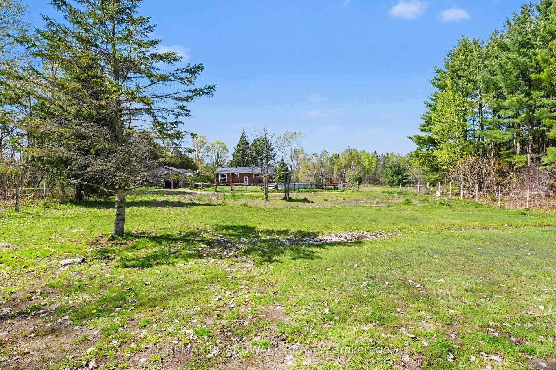 Photo 23 of 2213 County Road, Edwardsburgh/Cardinal, Edwardsburgh/Cardinal Twp — HOMEH