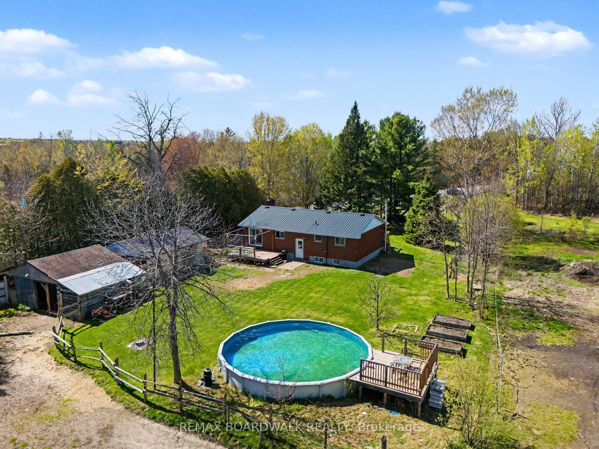 Photo 25 of 2213 County Road, Edwardsburgh/Cardinal, Edwardsburgh/Cardinal Twp — HOMEH