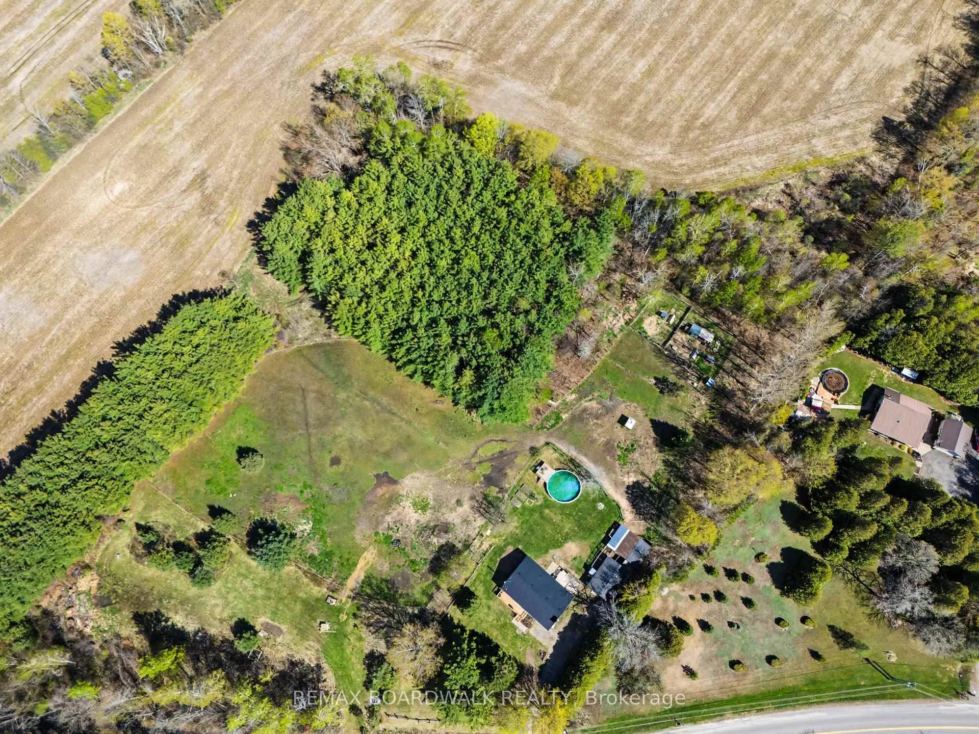 Photo 26 of 2213 County Road, Edwardsburgh/Cardinal, Edwardsburgh/Cardinal Twp — HOMEH