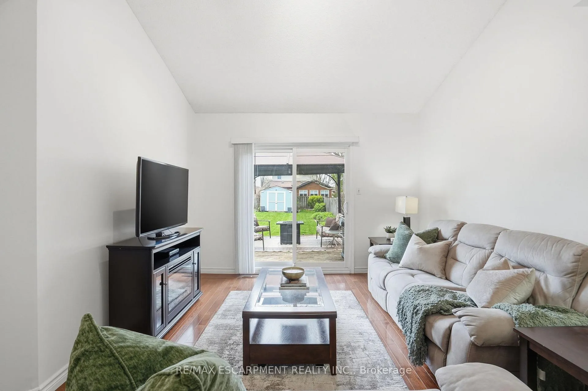 Photo 19 of 68 Dalton Crescent, Hamilton, Stoney Creek Mountain — HOMEH