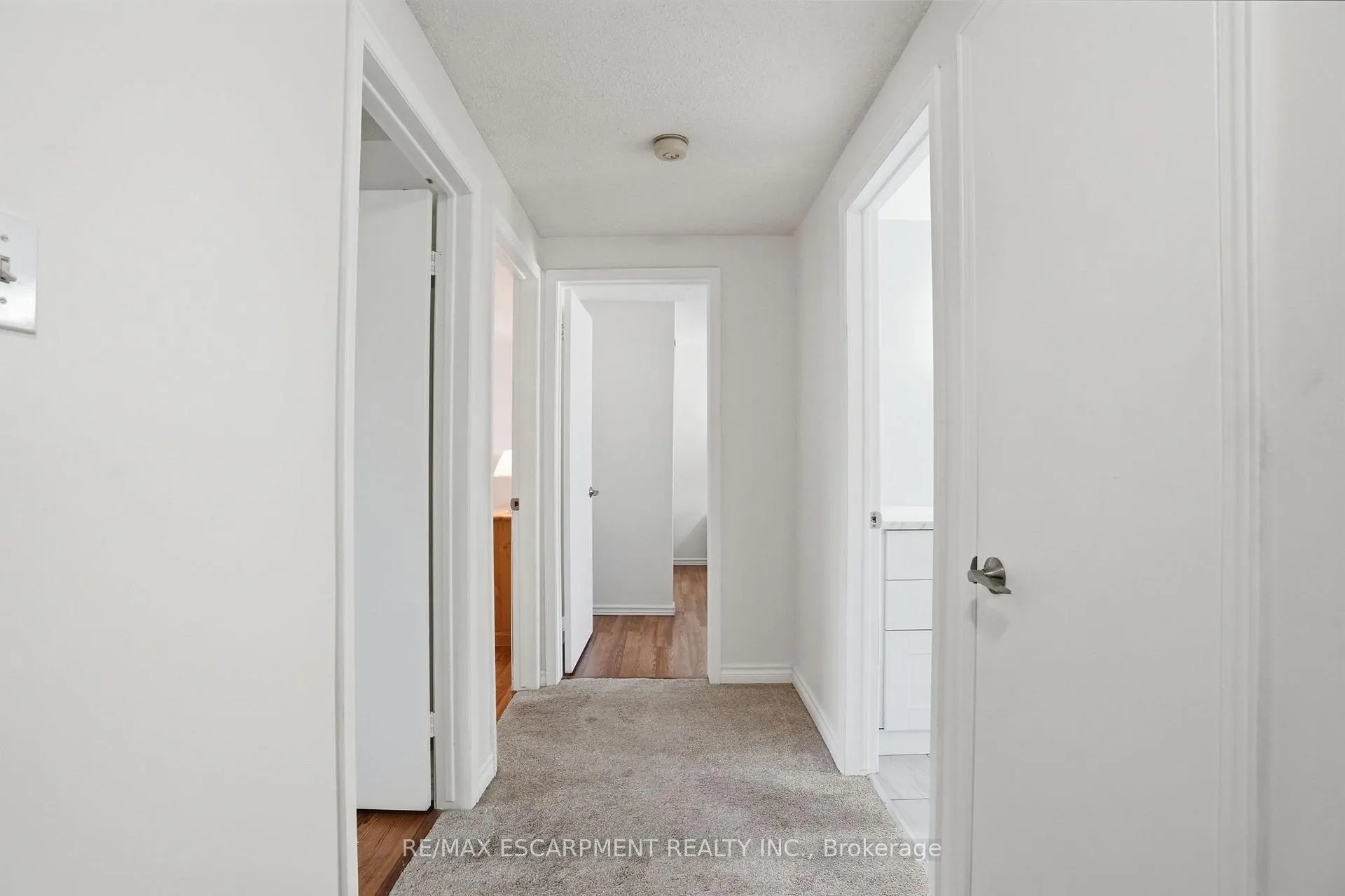 Photo 23 of 68 Dalton Crescent, Hamilton, Stoney Creek Mountain — HOMEH