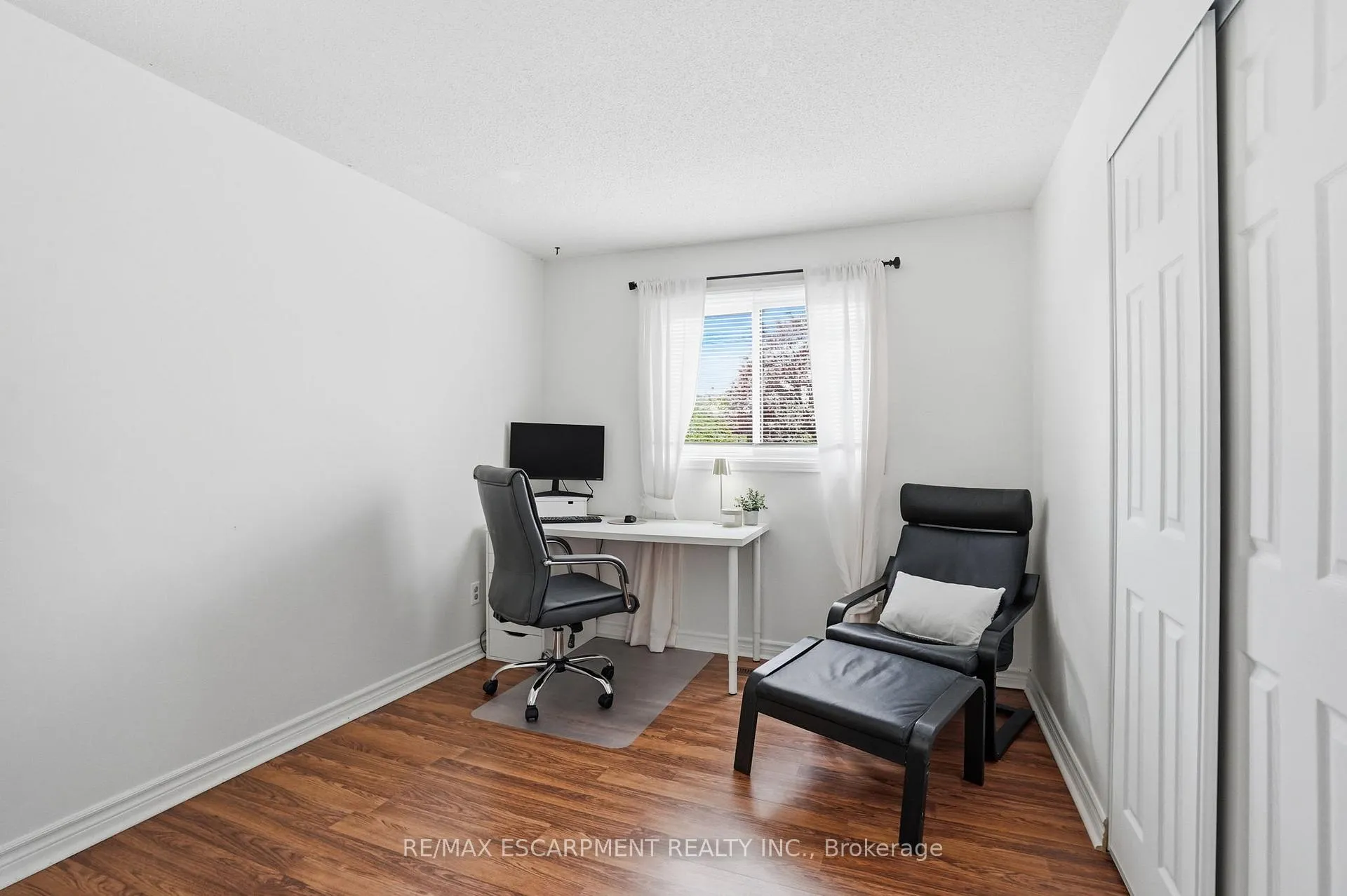 Photo 24 of 68 Dalton Crescent, Hamilton, Stoney Creek Mountain — HOMEH