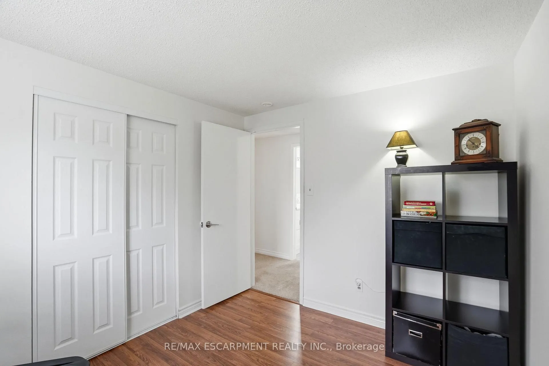 Photo 25 of 68 Dalton Crescent, Hamilton, Stoney Creek Mountain — HOMEH