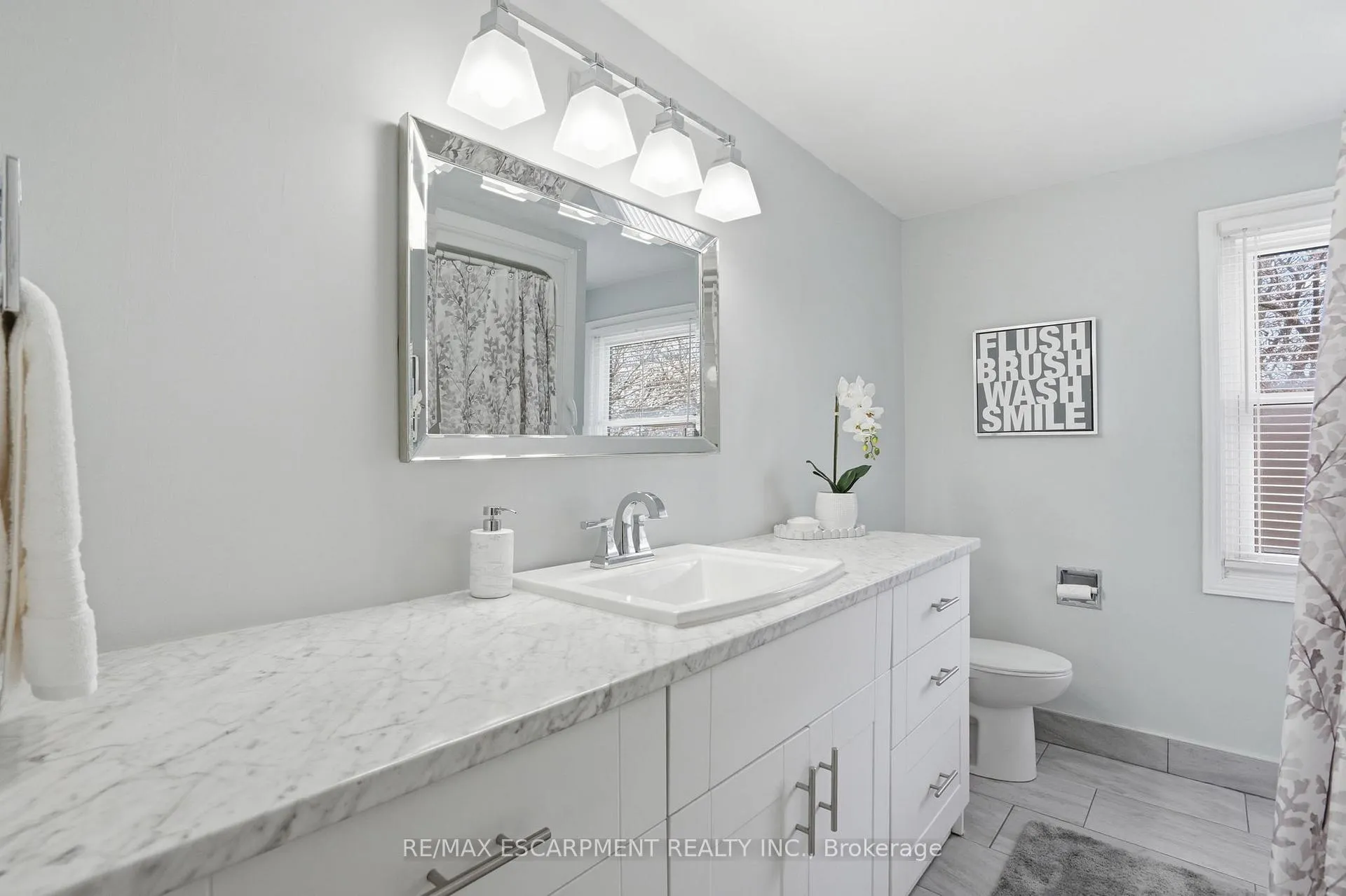 Photo 30 of 68 Dalton Crescent, Hamilton, Stoney Creek Mountain — HOMEH