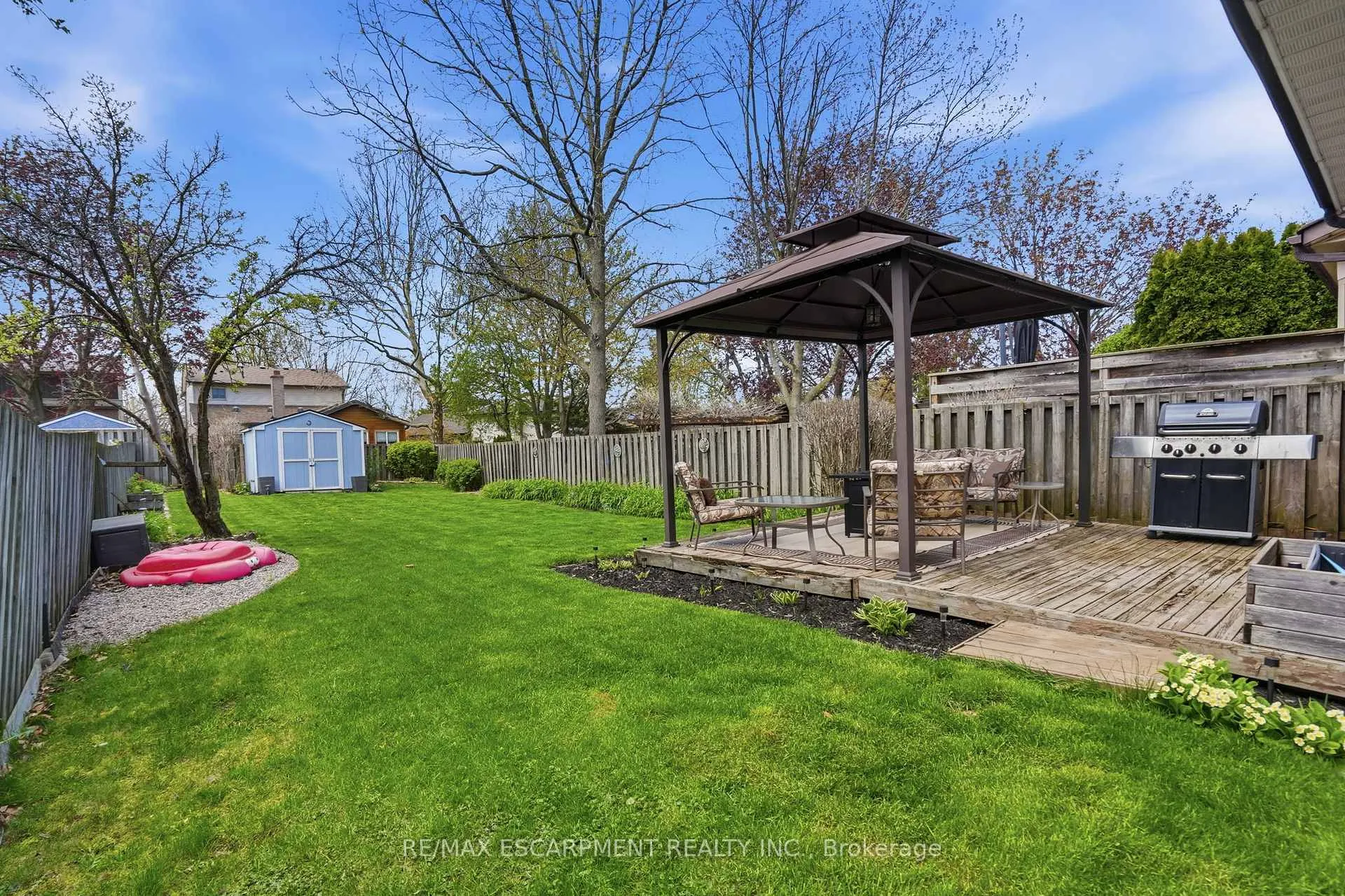 Photo 37 of 68 Dalton Crescent, Hamilton, Stoney Creek Mountain — HOMEH