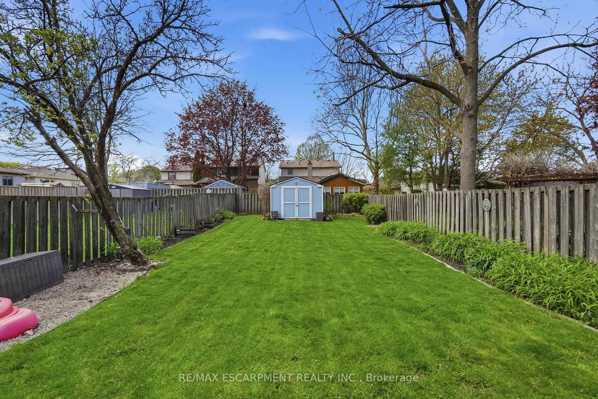 Photo 38 of 68 Dalton Crescent, Hamilton, Stoney Creek Mountain — HOMEH