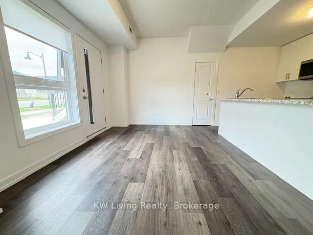 Photo 3 of 217 Burke Street, Hamilton, Waterdown — HOMEH