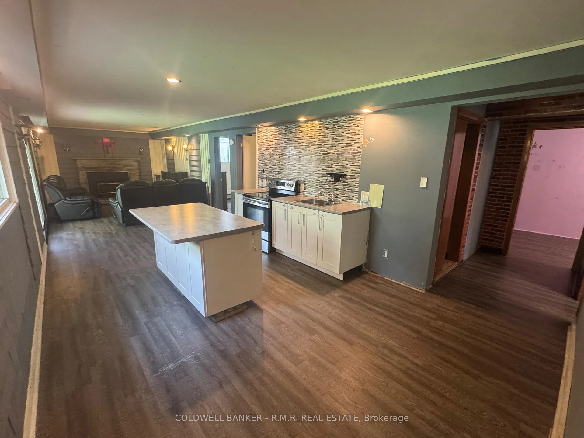 Photo 6 of Unit Basement, 913 Walnut Court, Oshawa, Donevan — HOMEH