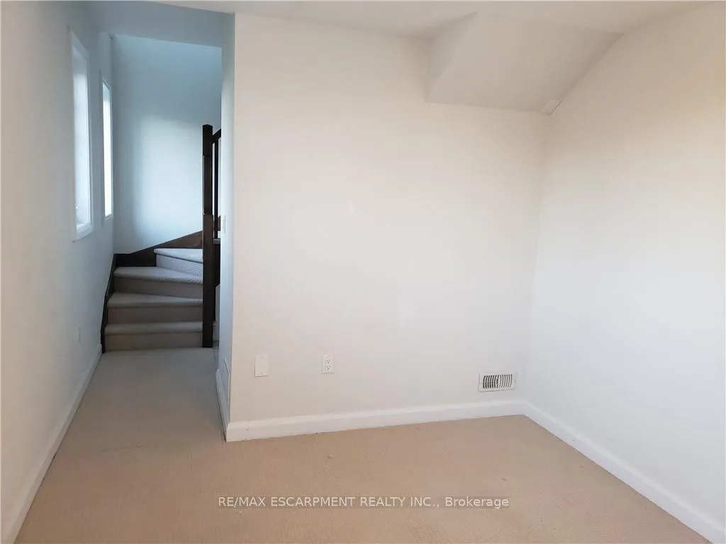 Photo 11 of Unit 38, 1169 Garner Road, Hamilton, Meadowlands — HOMEH