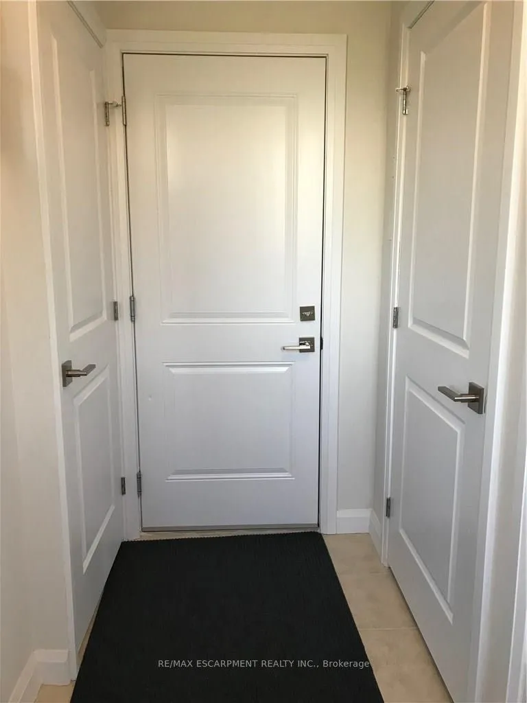 Photo 15 of Unit 38, 1169 Garner Road, Hamilton, Meadowlands — HOMEH