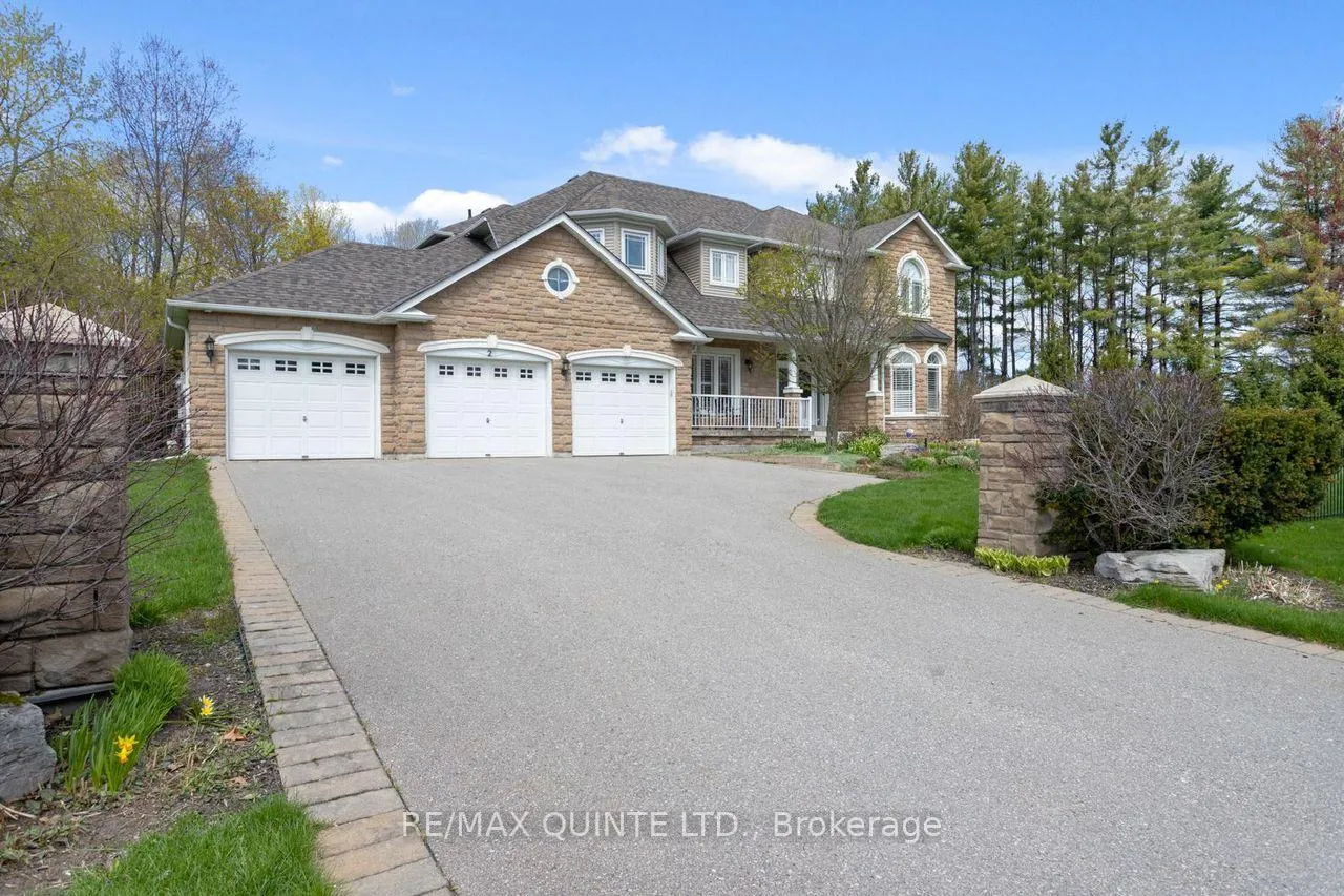 Photo 2 of 2 Treeview Avenue, Whitchurch-Stouffville, Ballantrae — HOMEH