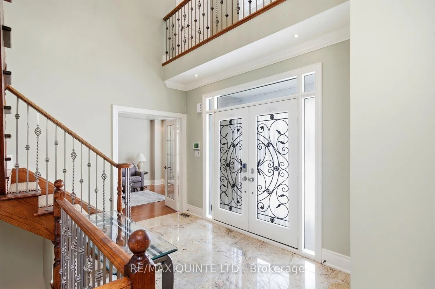 Photo 5 of 2 Treeview Avenue, Whitchurch-Stouffville, Ballantrae — HOMEH