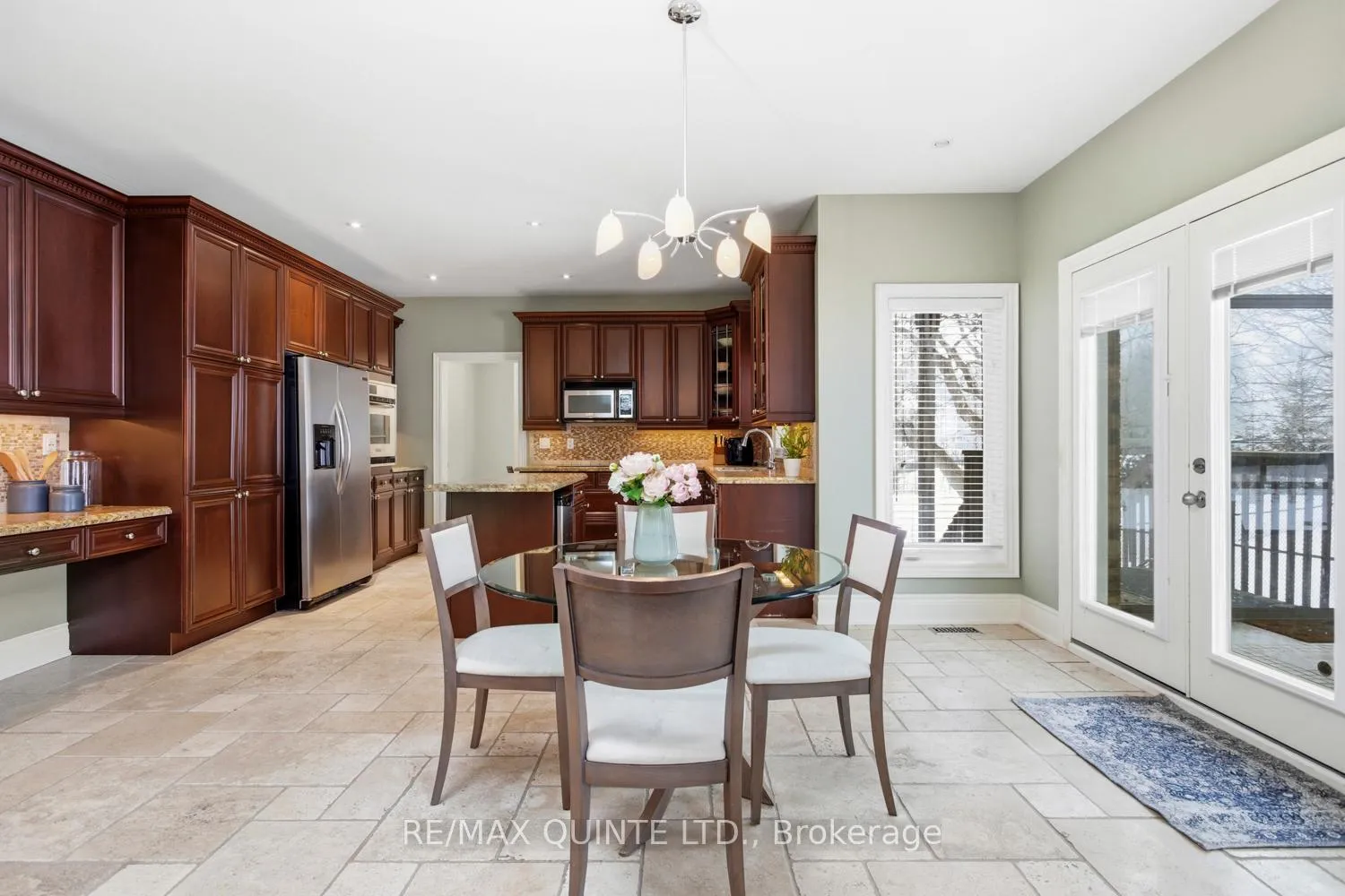 Photo 9 of 2 Treeview Avenue, Whitchurch-Stouffville, Ballantrae — HOMEH