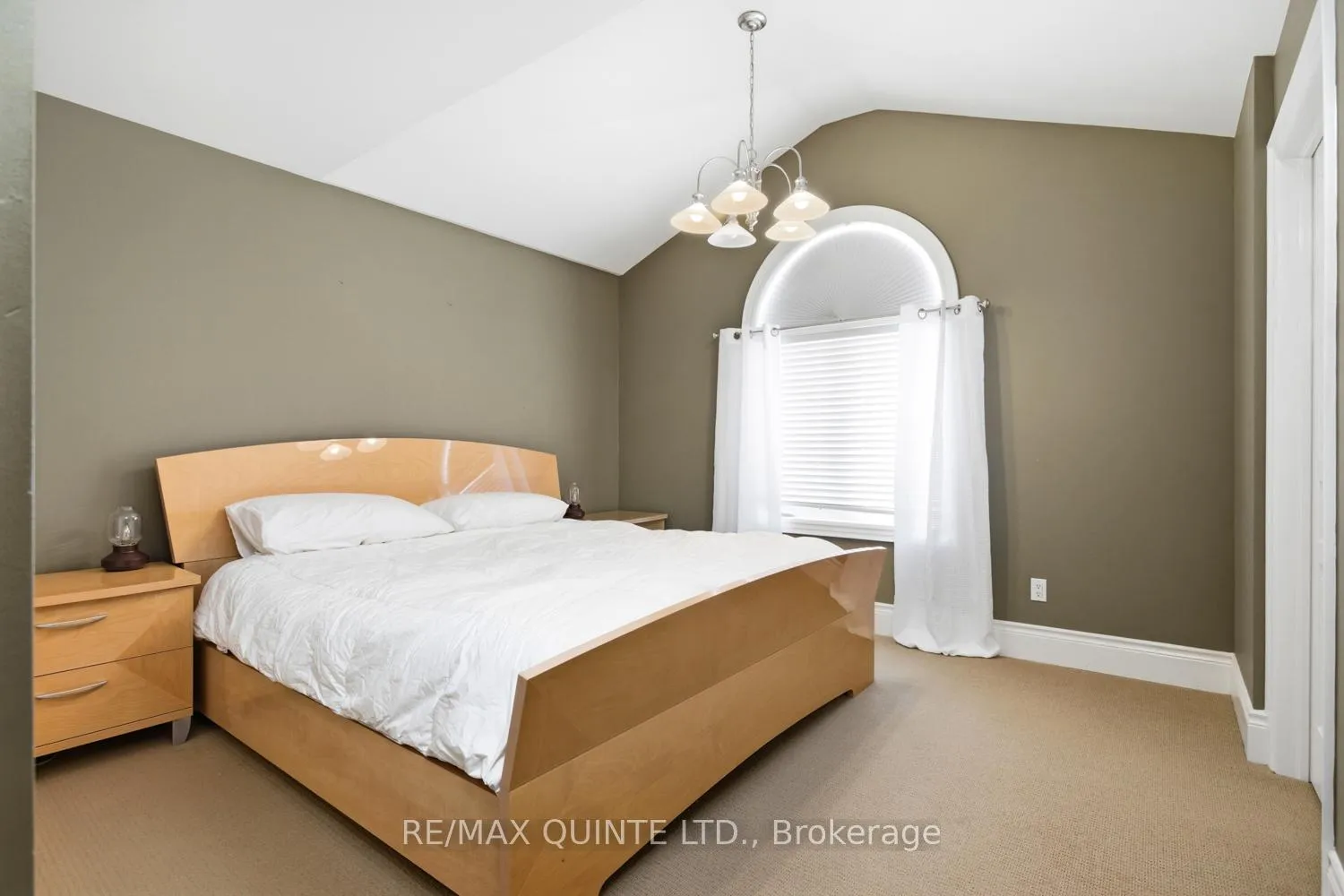 Photo 23 of 2 Treeview Avenue, Whitchurch-Stouffville, Ballantrae — HOMEH