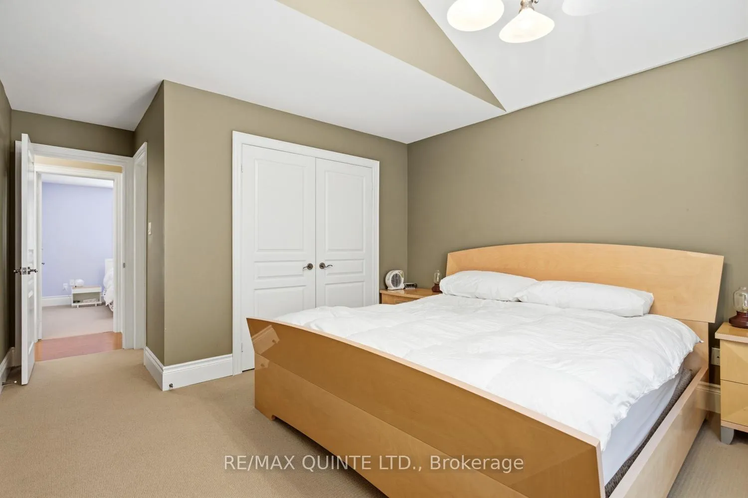 Photo 24 of 2 Treeview Avenue, Whitchurch-Stouffville, Ballantrae — HOMEH