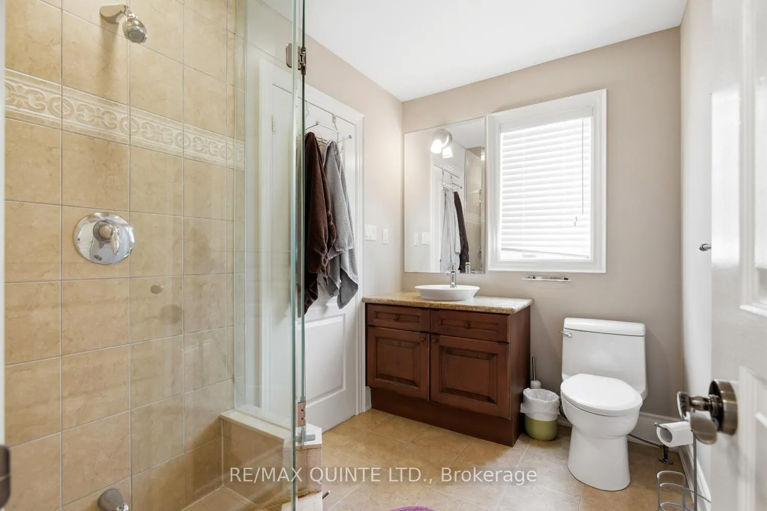 Photo 25 of 2 Treeview Avenue, Whitchurch-Stouffville, Ballantrae — HOMEH