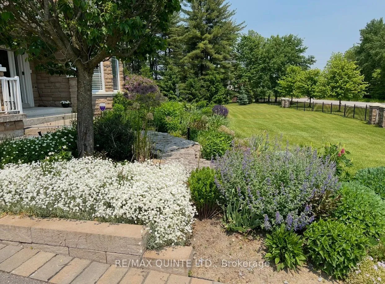 Photo 32 of 2 Treeview Avenue, Whitchurch-Stouffville, Ballantrae — HOMEH