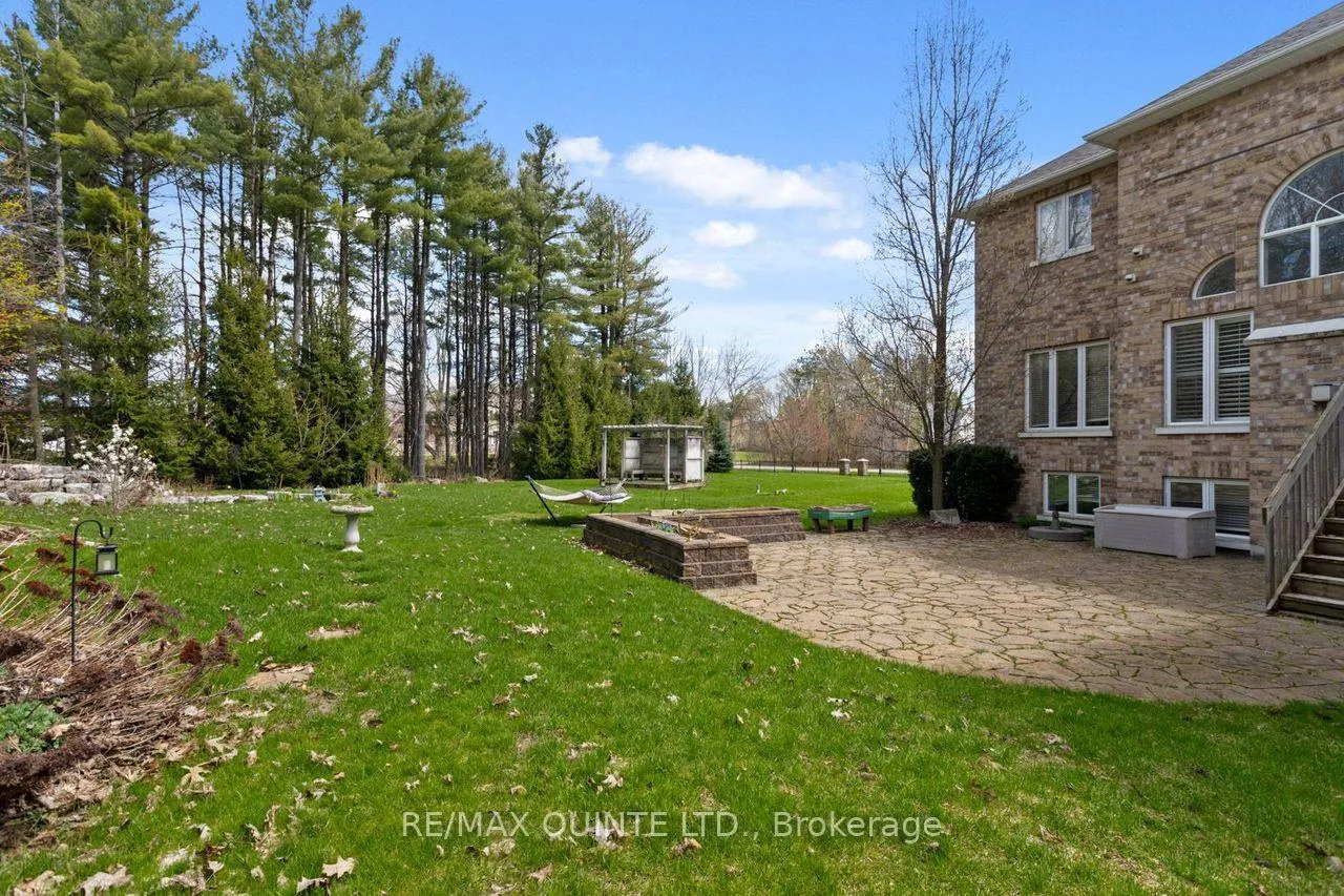 Photo 40 of 2 Treeview Avenue, Whitchurch-Stouffville, Ballantrae — HOMEH