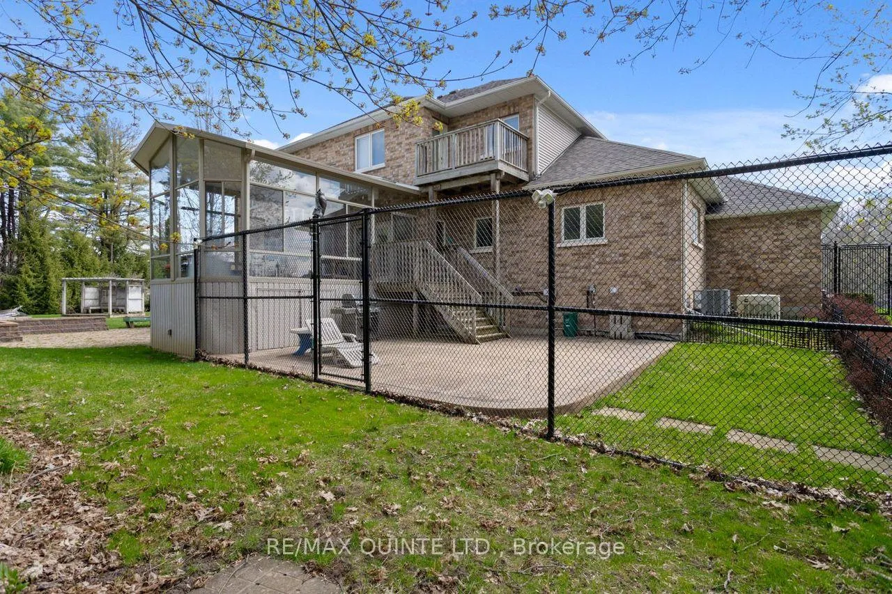 Photo 41 of 2 Treeview Avenue, Whitchurch-Stouffville, Ballantrae — HOMEH