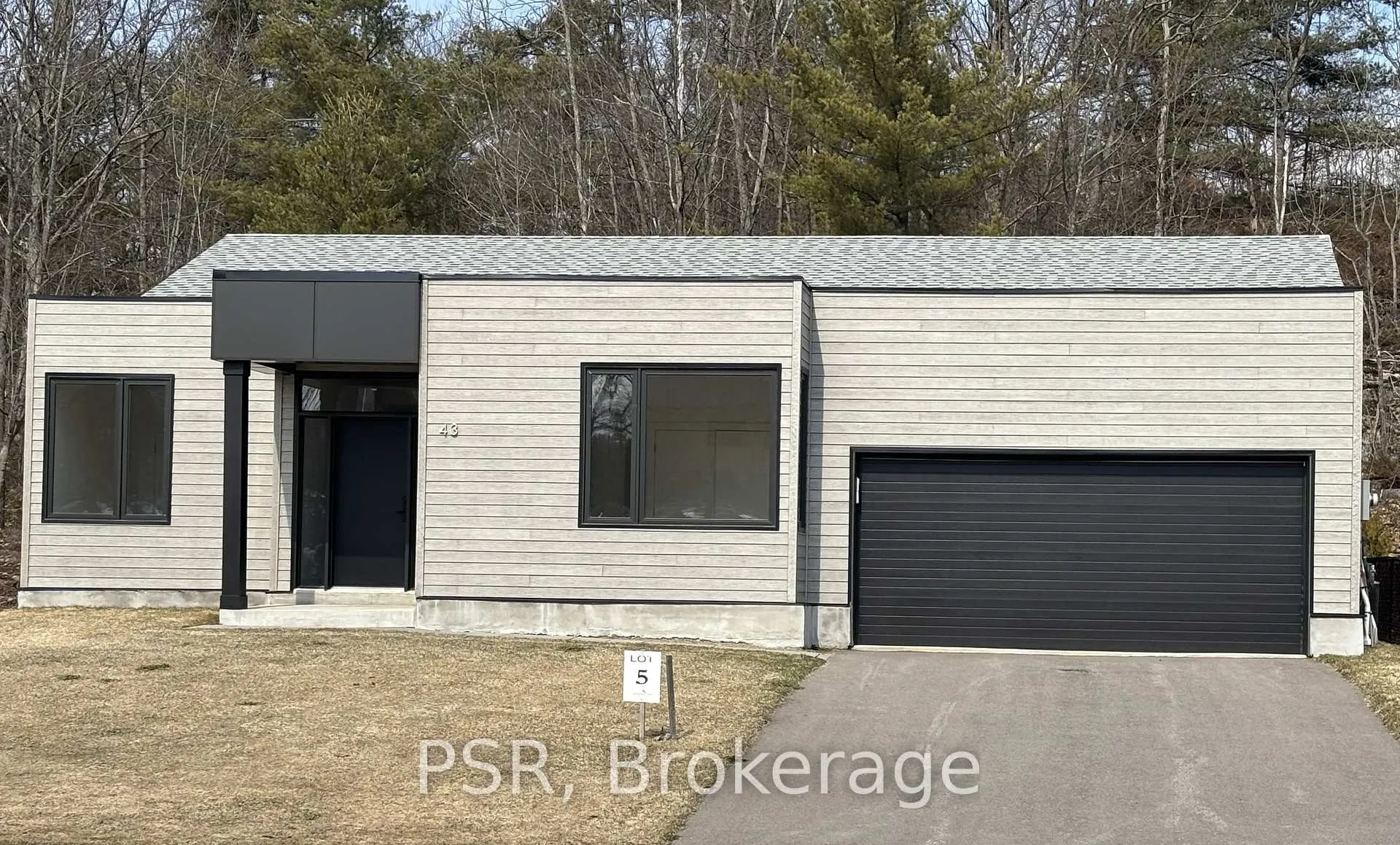 Photo of 43 Muskoka Bay Boulevard