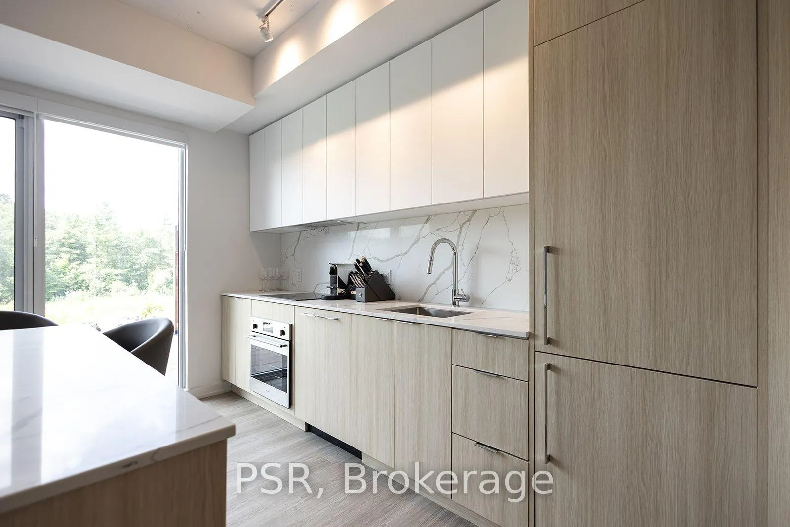 Photo 4 of Unit 108, 100 Carrick Trail, Gravenhurst, Muskoka (S) — HOMEH